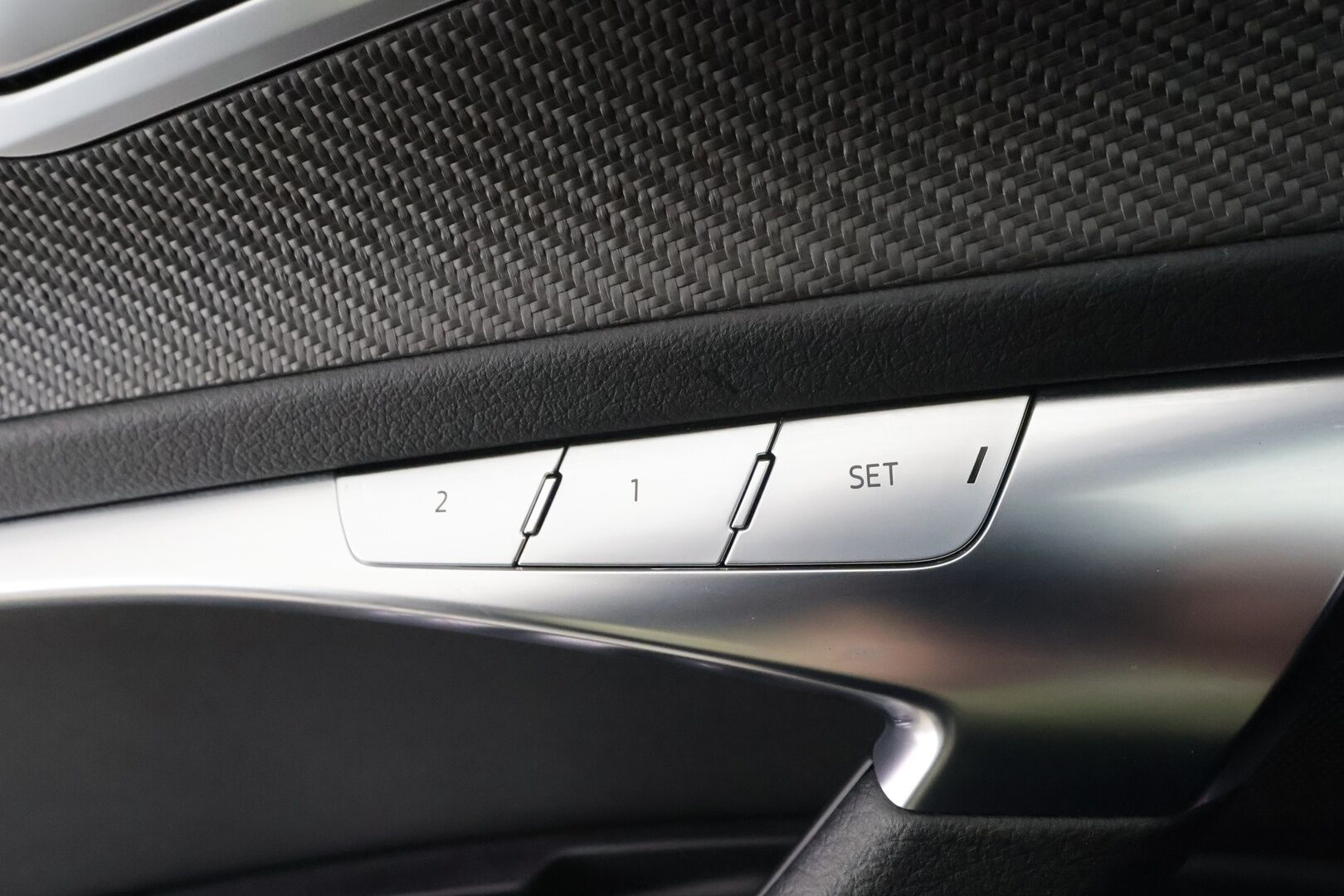 Audi A6 2020 Avant Business Sport 55 TFSI e quattro S tronic S-Line * ACC / 360° / Hierovat&ilmastoidut nahat / Matrix LED * - KeylessGo / Muistipenkit / Kahdet renkaat aluvanteilla / Huippuvarusteet