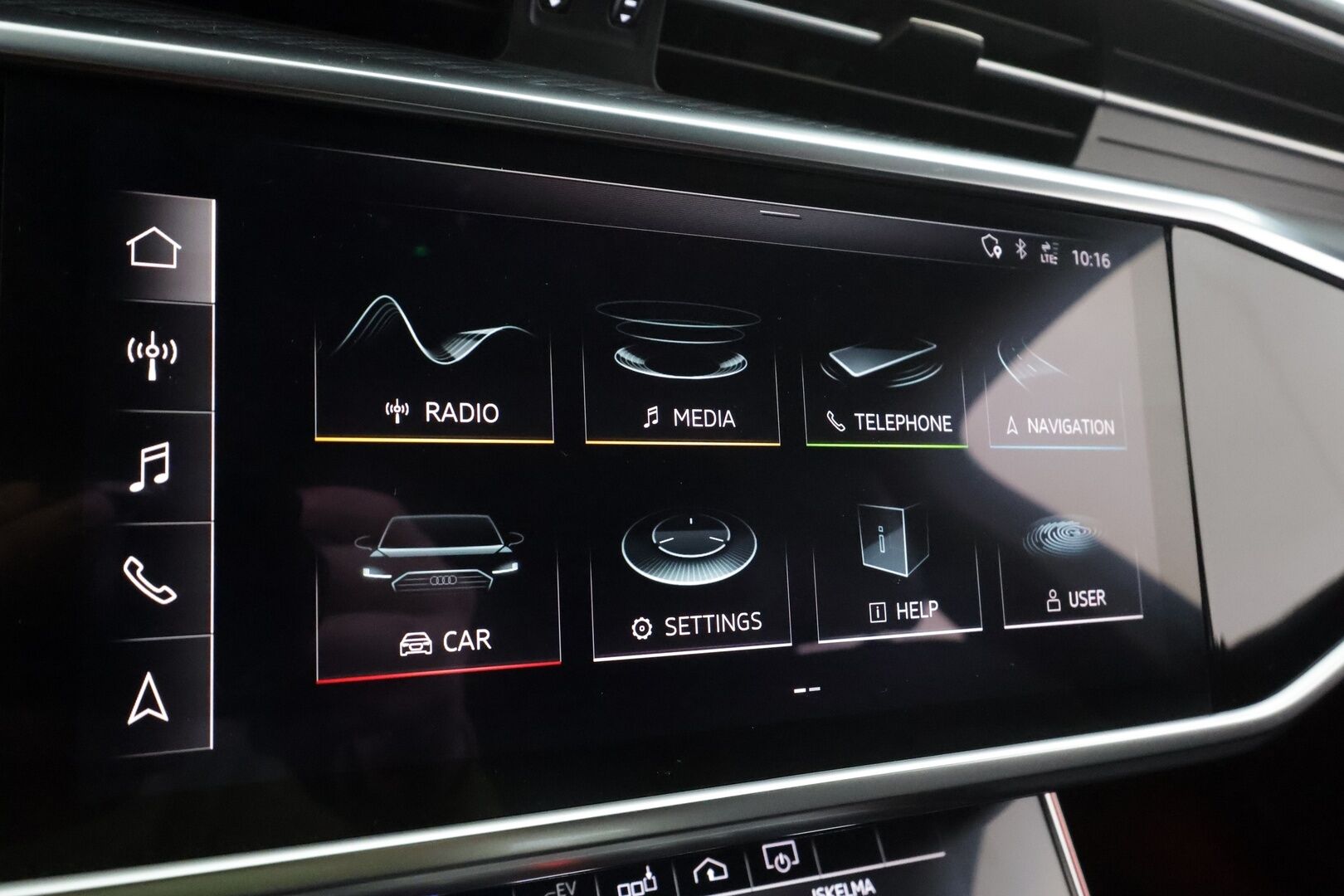 Audi A6 2020 Avant Business Sport 55 TFSI e quattro S tronic S-Line * ACC / 360° / Hierovat&ilmastoidut nahat / Matrix LED * - KeylessGo / Muistipenkit / Kahdet renkaat aluvanteilla / Huippuvarusteet