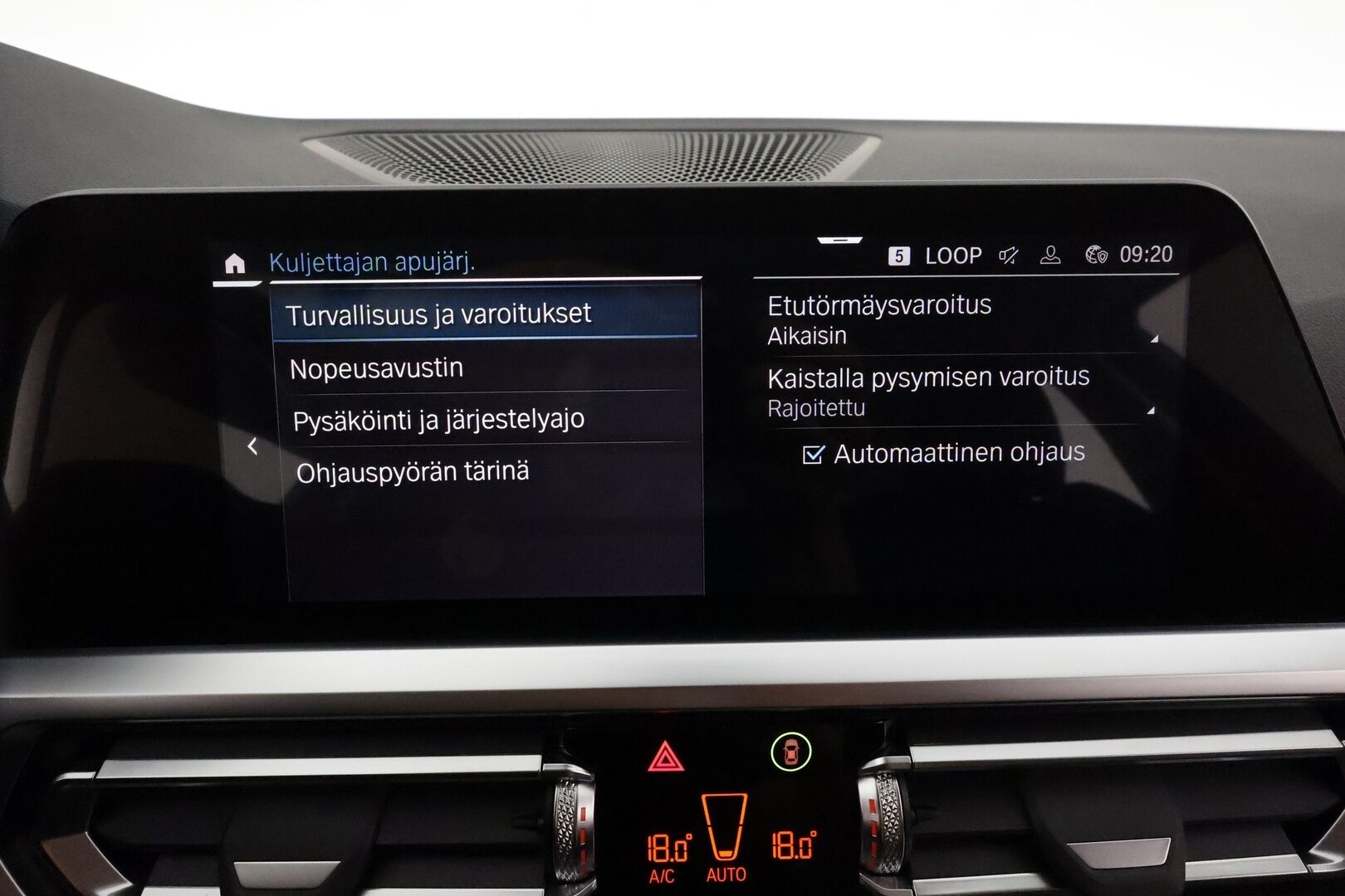 BMW 330 2022 G21 Touring 330e xDrive A Charged Edition Sport *Tutkat / LED-valot / Sporttipenkit / Navi / Kaistavahti* - SoH 90% / 1.Om Suomi-auto / ALV /  2x Vanteet / 2x Latauskaapelit