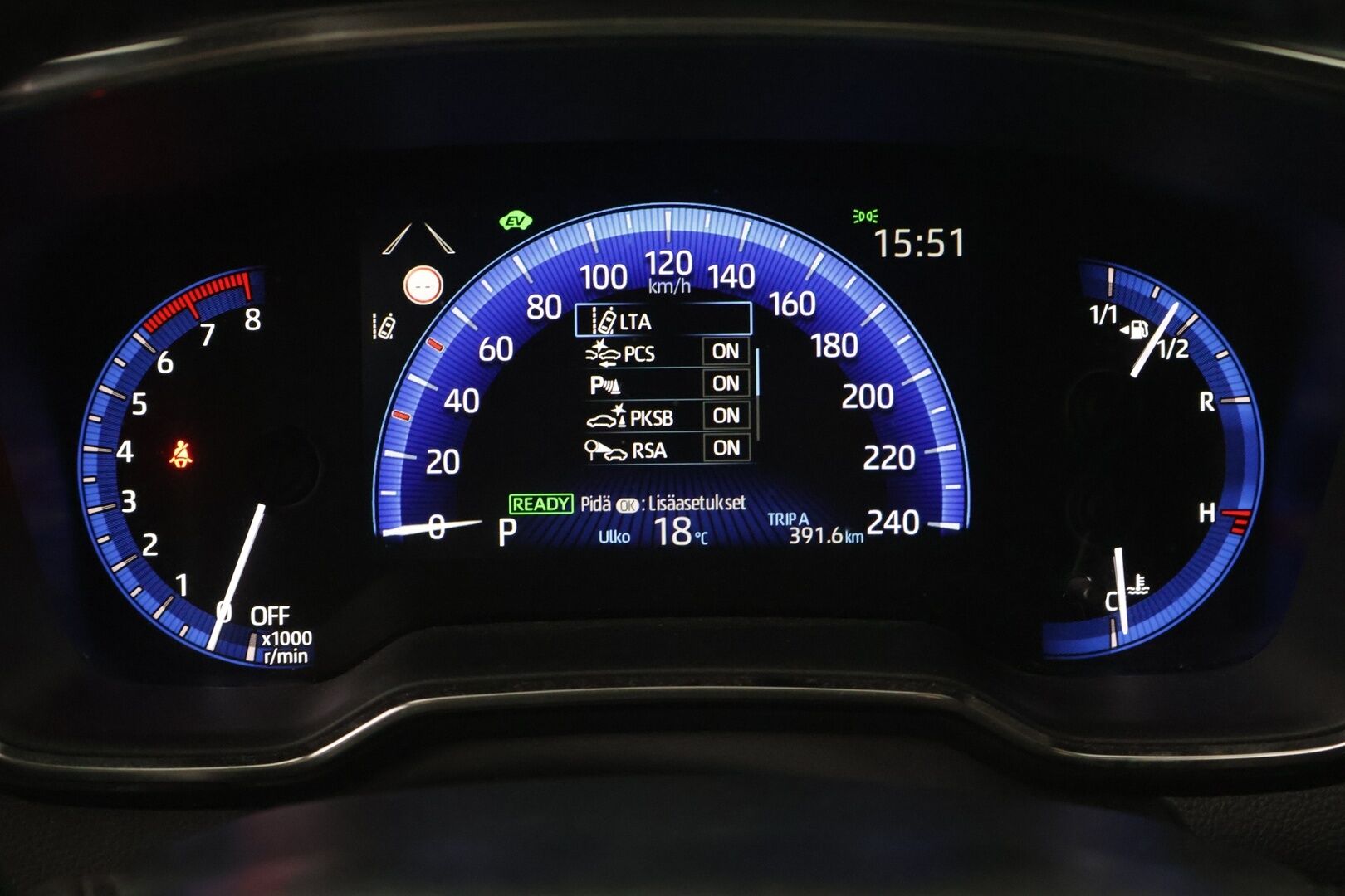 Toyota Corolla 2021 Touring Sports 2,0 Hybrid Active Business - 2.0 Hybrid | ACC | Sähköluukku | Keyless | Bi-LED | Navi | P.Kamera | P.Tutkat | Lämmitettävä ratti | Penkinlämmittimet | 2-alueilmastointi | Suomi-auto | Merkkihuollettu