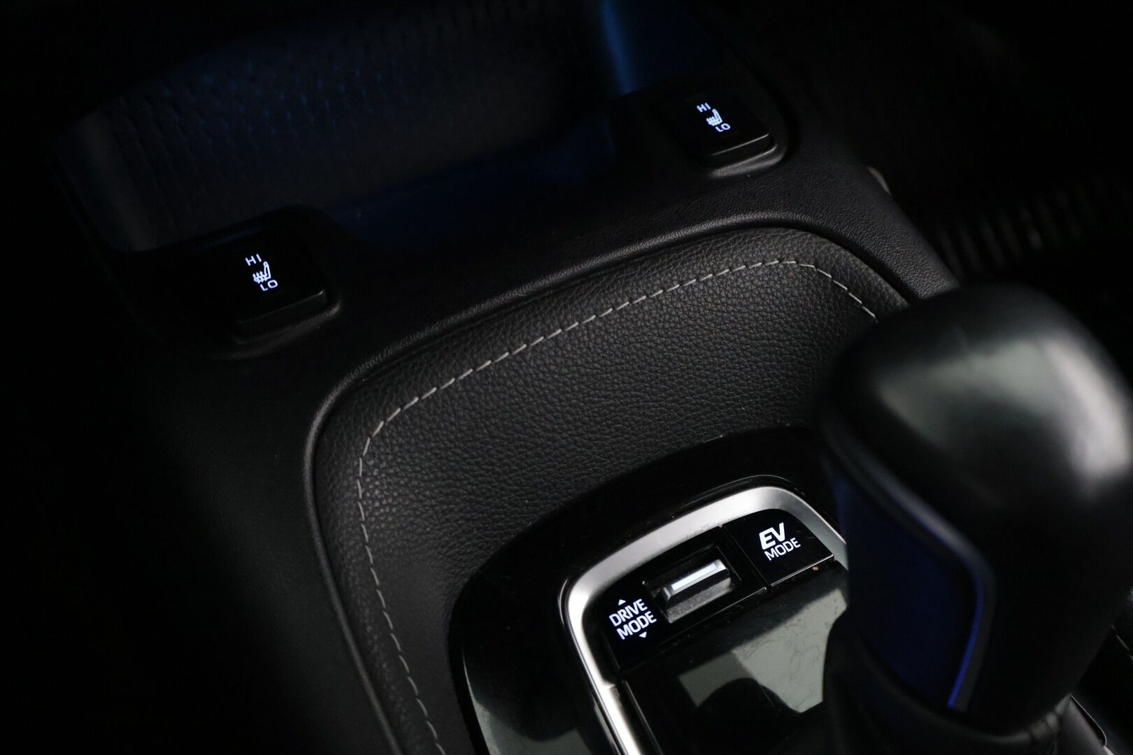Toyota Corolla 2021 Touring Sports 2,0 Hybrid Active Business - 2.0 Hybrid | ACC | Sähköluukku | Keyless | Bi-LED | Navi | P.Kamera | P.Tutkat | Lämmitettävä ratti | Penkinlämmittimet | 2-alueilmastointi | Suomi-auto | Merkkihuollettu
