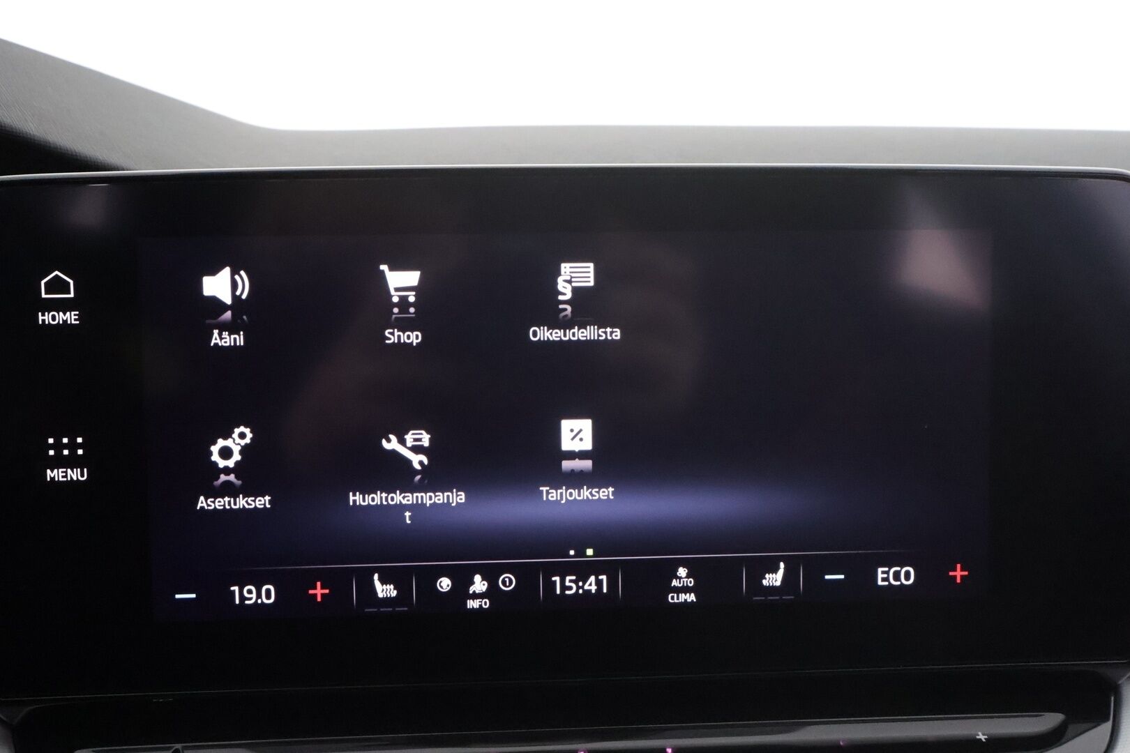 Skoda Octavia 2022 Combi 1.4 TSI PHEV Style iV DSG  * ACC / Webasto / Koukku / Matrix-LED / P.Kamera / Apple&Android * - 1.Om Suomi-auto / Merkkihuollettu / 2xLataus / Kahdet renkaat