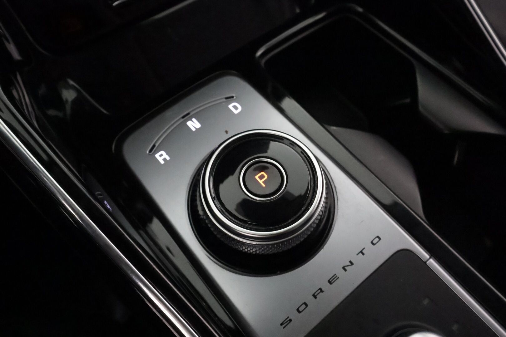 Kia Sorento 2022 2,2 CRDi AWD Business Premium DCT AT **1.Om Suomi-auto /  360° Kamera / Adapt.Vakkari / 7-Paikkainen / Koukku / BOSE** - 3,99 % KORKOTARJOUS TÄHÄN AUTOON - LED-valot / Navi / Kaistavahti / Digimittaristo / KeylessGO / 2x Renkaat