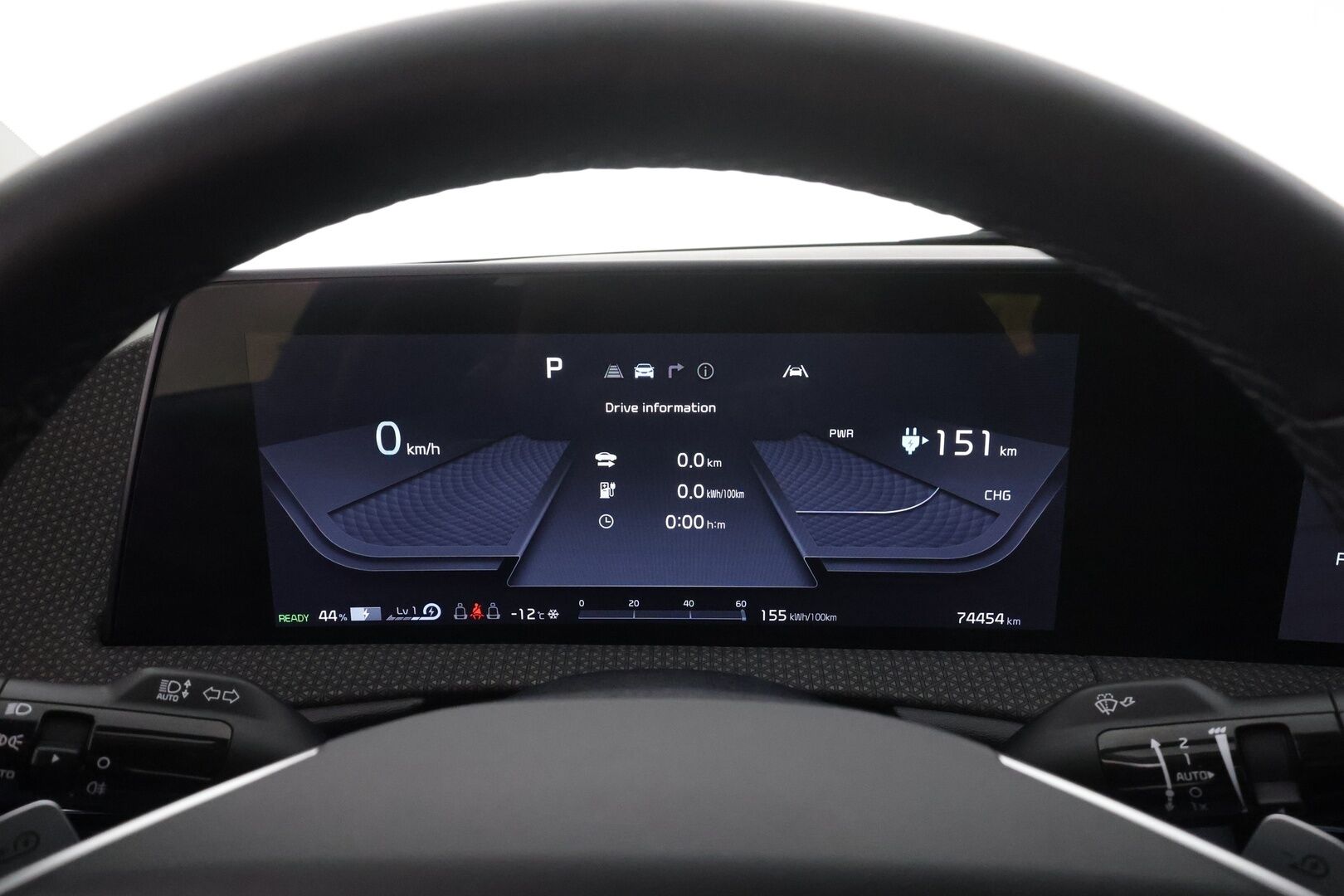 Kia EV6 2022 RWD 77 kWh 229 hv * Lämpöpumppu / Vetokoukku / Adapt.Vakkari / Peruutuskamera / Nahkasisusta / Muistipenkki / KeylessGo - Suomi-auto / Kahdet renkaat aluvanteilla / Juuri tullut Tampereelle!