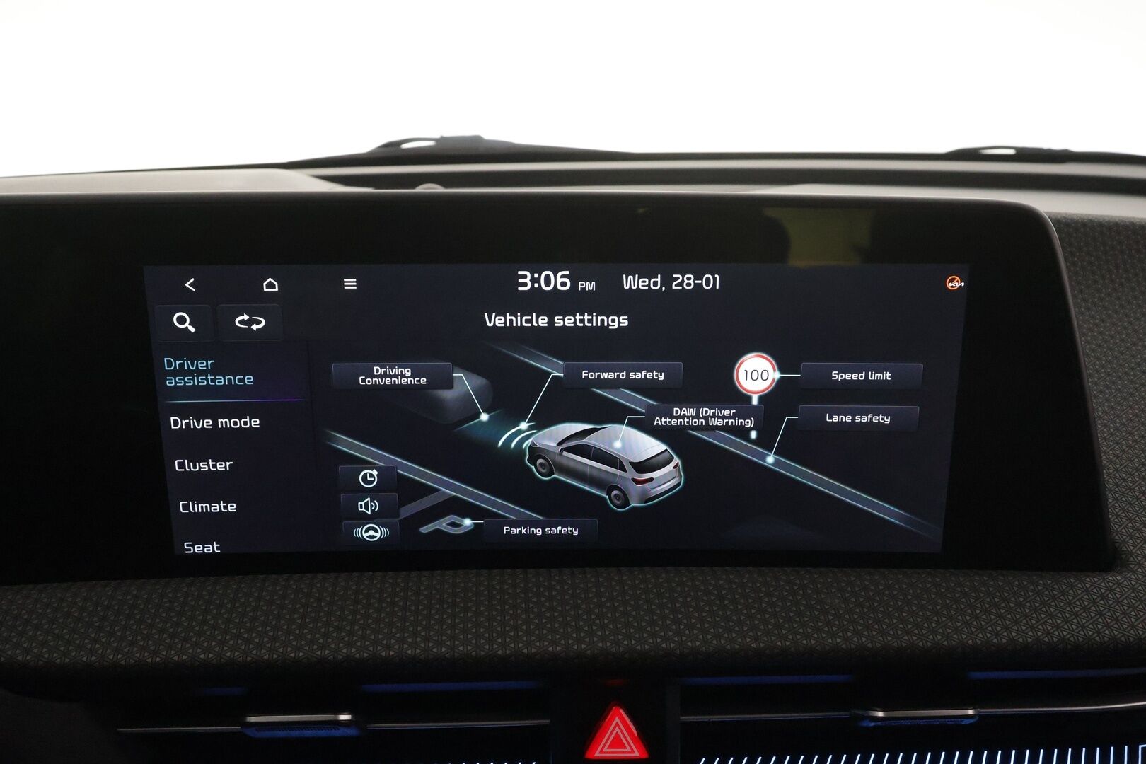 Kia EV6 2022 RWD 77 kWh 229 hv * ACC / P.kamera / ILP / Koukku / Muistipenkki / Nahat / Sähköluukku / KeylessGo * - Suomi-auto / Kahdet renkaat aluvanteilla