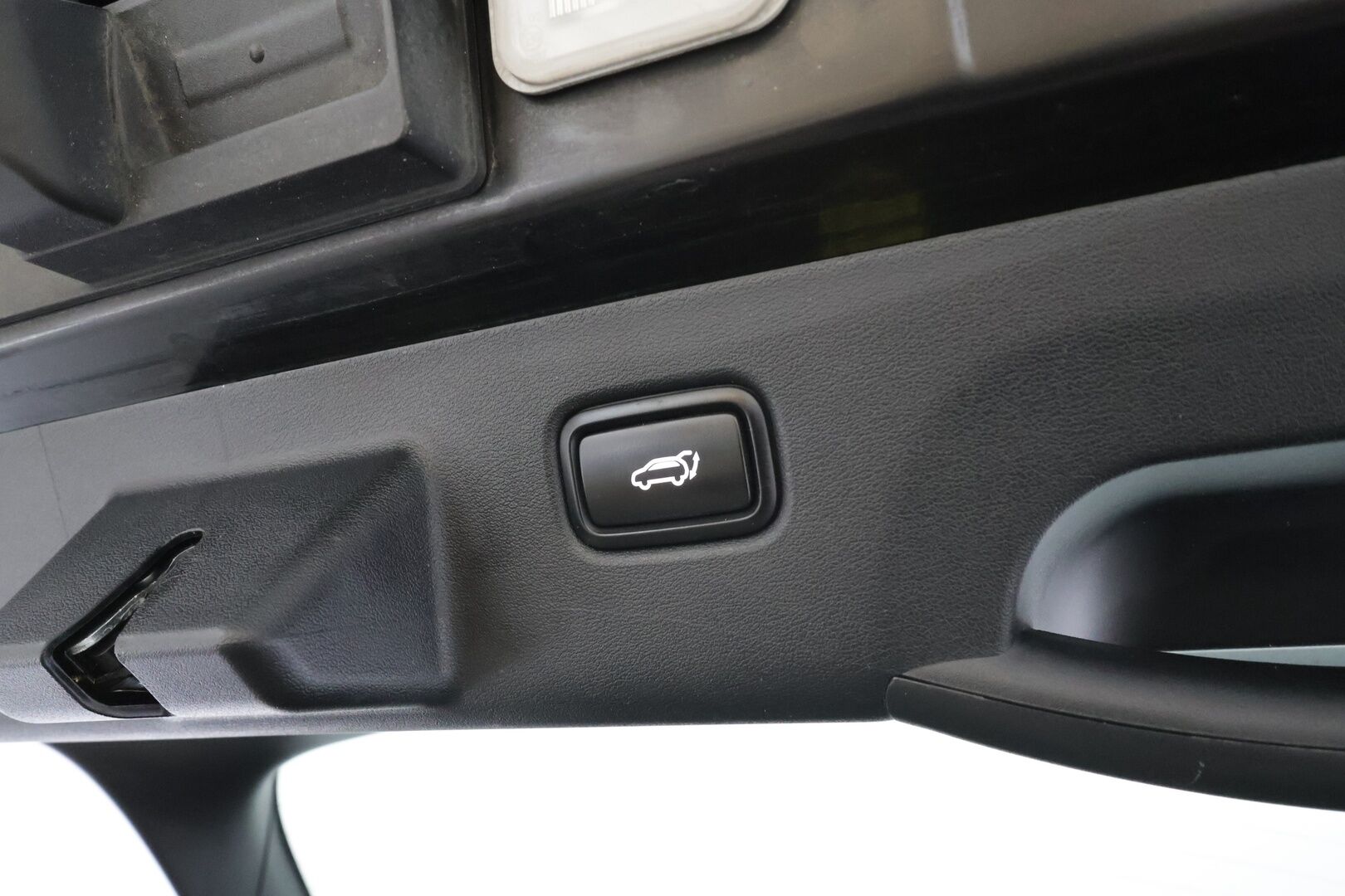 Kia EV6 2022 RWD 77 kWh 229 hv * ACC / P.kamera / ILP / Koukku / Muistipenkki / Nahat / Sähköluukku / KeylessGo * - Suomi-auto / Kahdet renkaat aluvanteilla