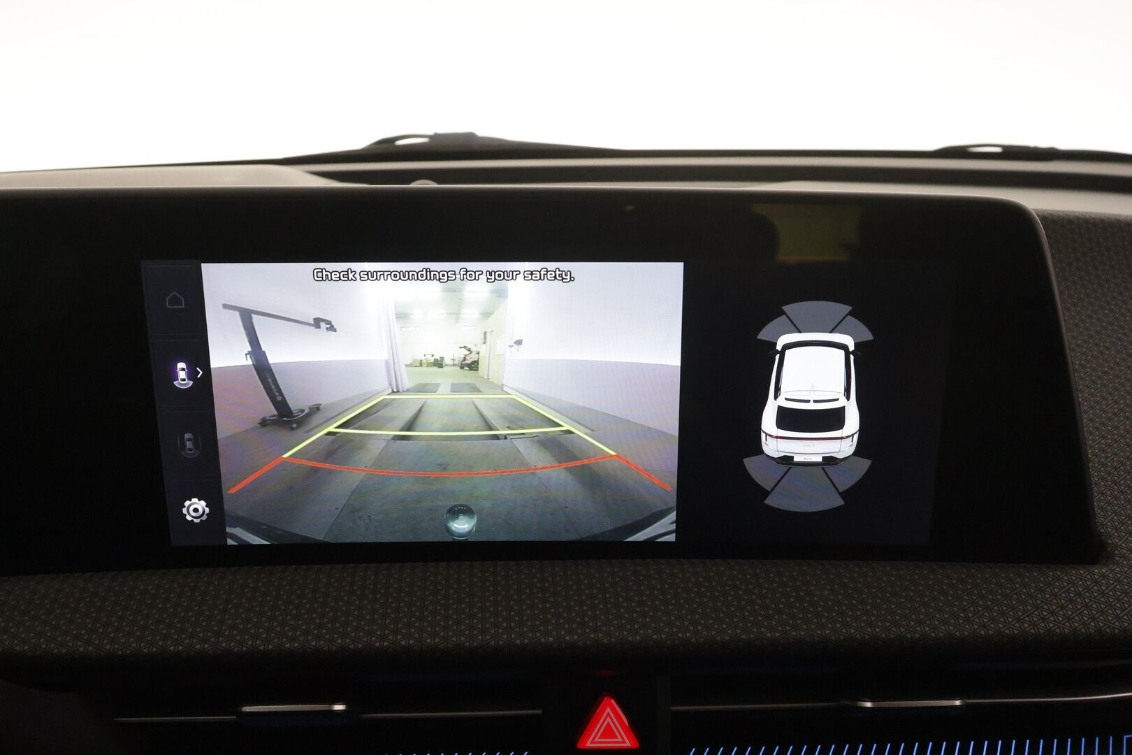 Kia EV6 2022 RWD 77 kWh 229 hv * Lämpöpumppu / Vetokoukku / Adapt.Vakkari / Peruutuskamera / Nahkasisusta / Muistipenkki / KeylessGo - Suomi-auto / Kahdet renkaat aluvanteilla / Juuri tullut Tampereelle!