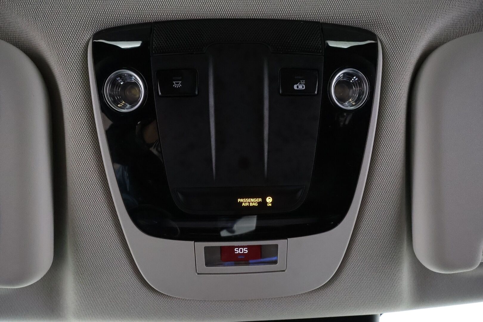 Kia EV6 2022 RWD 77 kWh 229 hv * ACC / P.kamera / ILP / Koukku / Muistipenkki / Nahat / Sähköluukku / KeylessGo * - Suomi-auto / Kahdet renkaat aluvanteilla