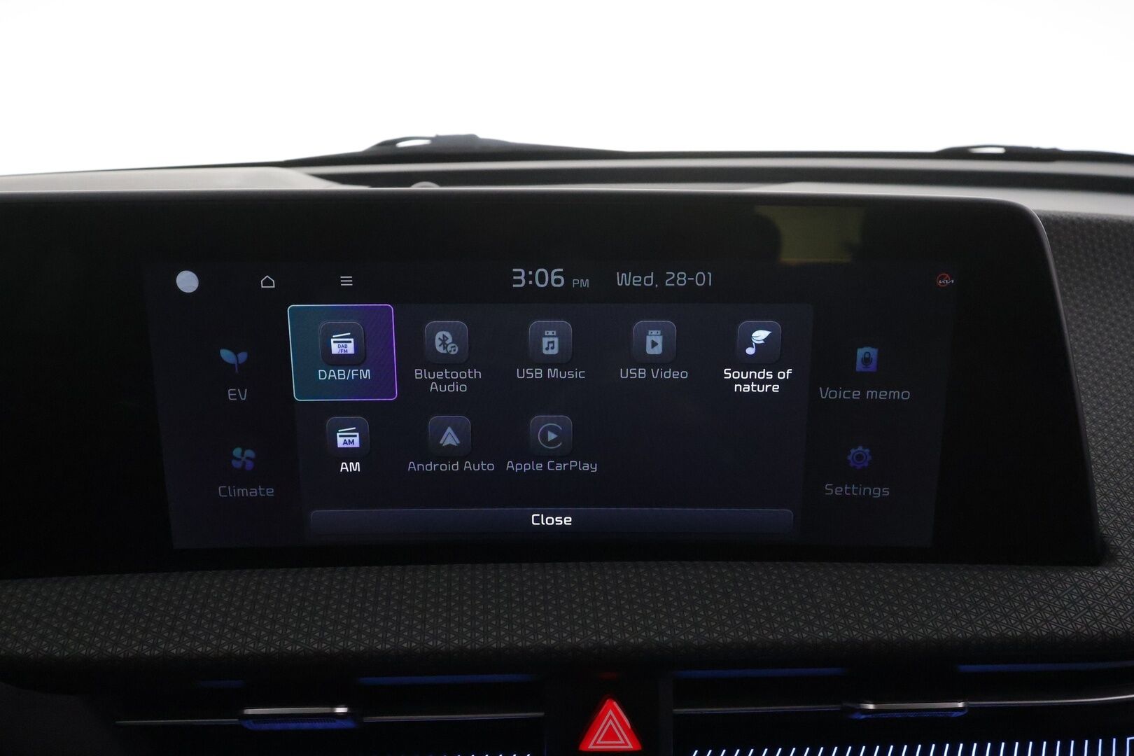 Kia EV6 2022 RWD 77 kWh 229 hv * ACC / P.kamera / ILP / Koukku / Muistipenkki / Nahat / Sähköluukku / KeylessGo * - Suomi-auto / Kahdet renkaat aluvanteilla