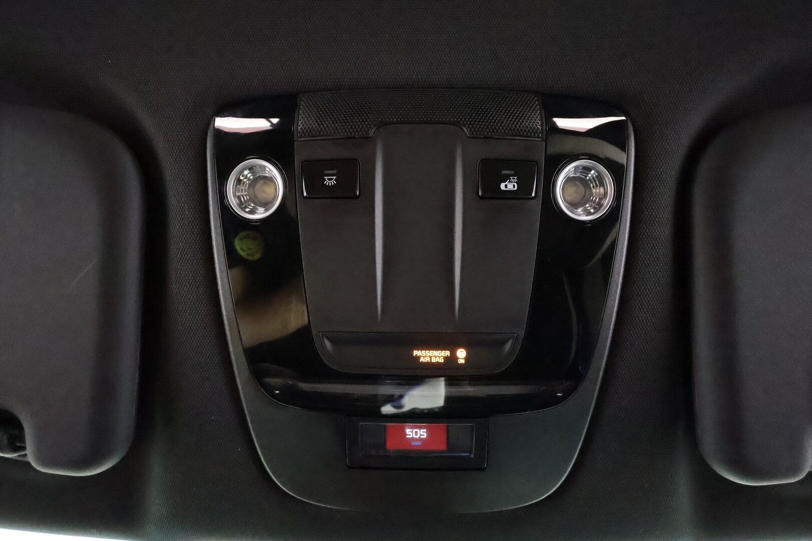 Kia EV6 2022 GT-Line AWD 77 kWh 325 hv - | ACC | ILP | Koukku | HUD | Meridian | Ilm. sähköpenkit | Muistipenkki | Nahka-alcantara | P.kamera | Ambient Light | Merkkihuollot | 1-om suomiauto |