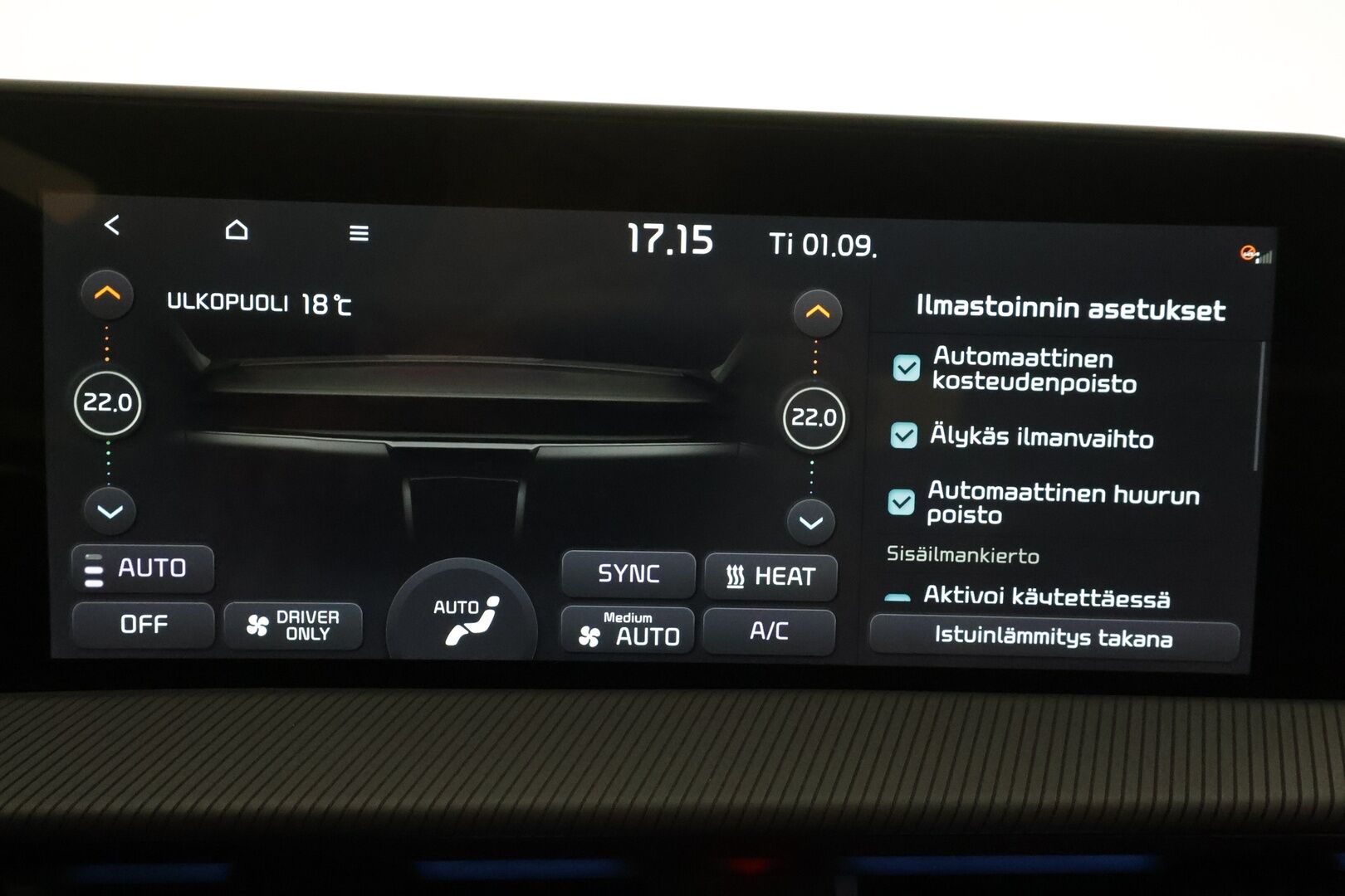 Kia EV6 2022 GT-Line AWD 77 kWh 325 hv - | ACC | ILP | Koukku | HUD | Meridian | Ilm. sähköpenkit | Muistipenkki | Nahka-alcantara | P.kamera | Ambient Light | Merkkihuollot | 1-om suomiauto |