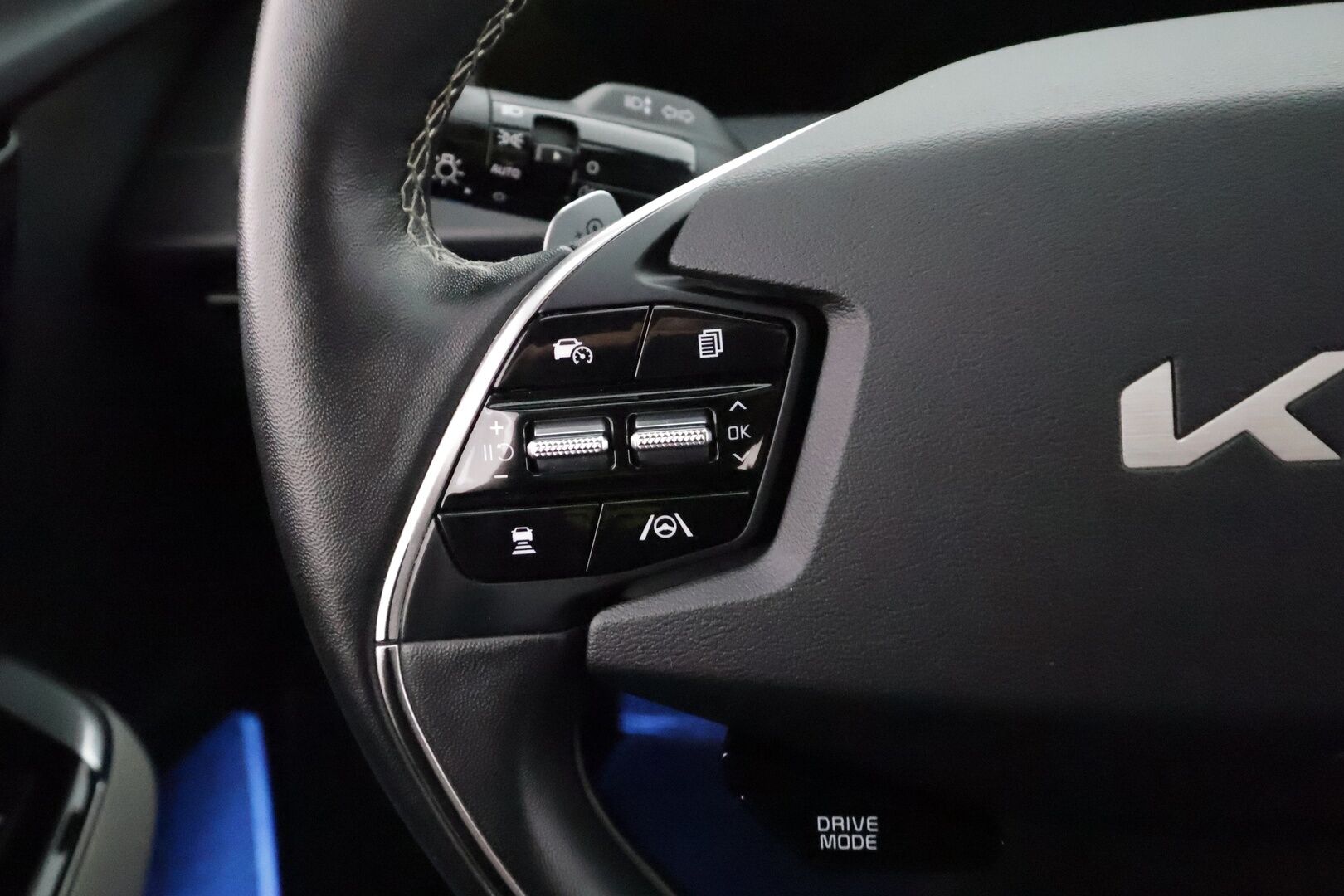 Kia EV6 2022 GT-Line AWD 77 kWh 325 hv - | ACC | ILP | Koukku | HUD | Meridian | Ilm. sähköpenkit | Muistipenkki | Nahka-alcantara | P.kamera | Ambient Light | Merkkihuollot | 1-om suomiauto |