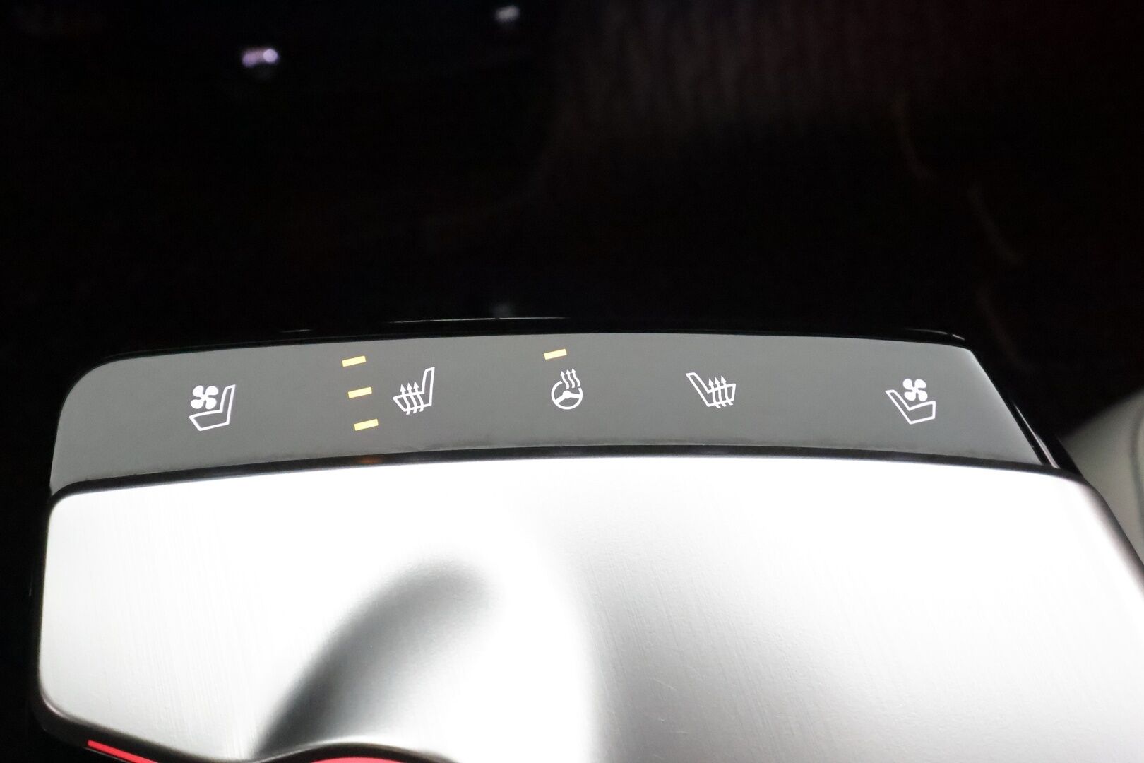 Kia EV6 2022 GT-Line AWD 77 kWh 325 hv * ACC / HUD / ILP / Meridian / P.kamera / Adapt.LED / Muistipenkki / Koukku / Ilmastoidut penkit * - Suomi-auto / Kahdet renkaat aluvanteilla / Merkkihuollettu / Juuri huollettu - HULLUT BLACKWEEK JATKOT - KORKOTARJOUS 2,49%