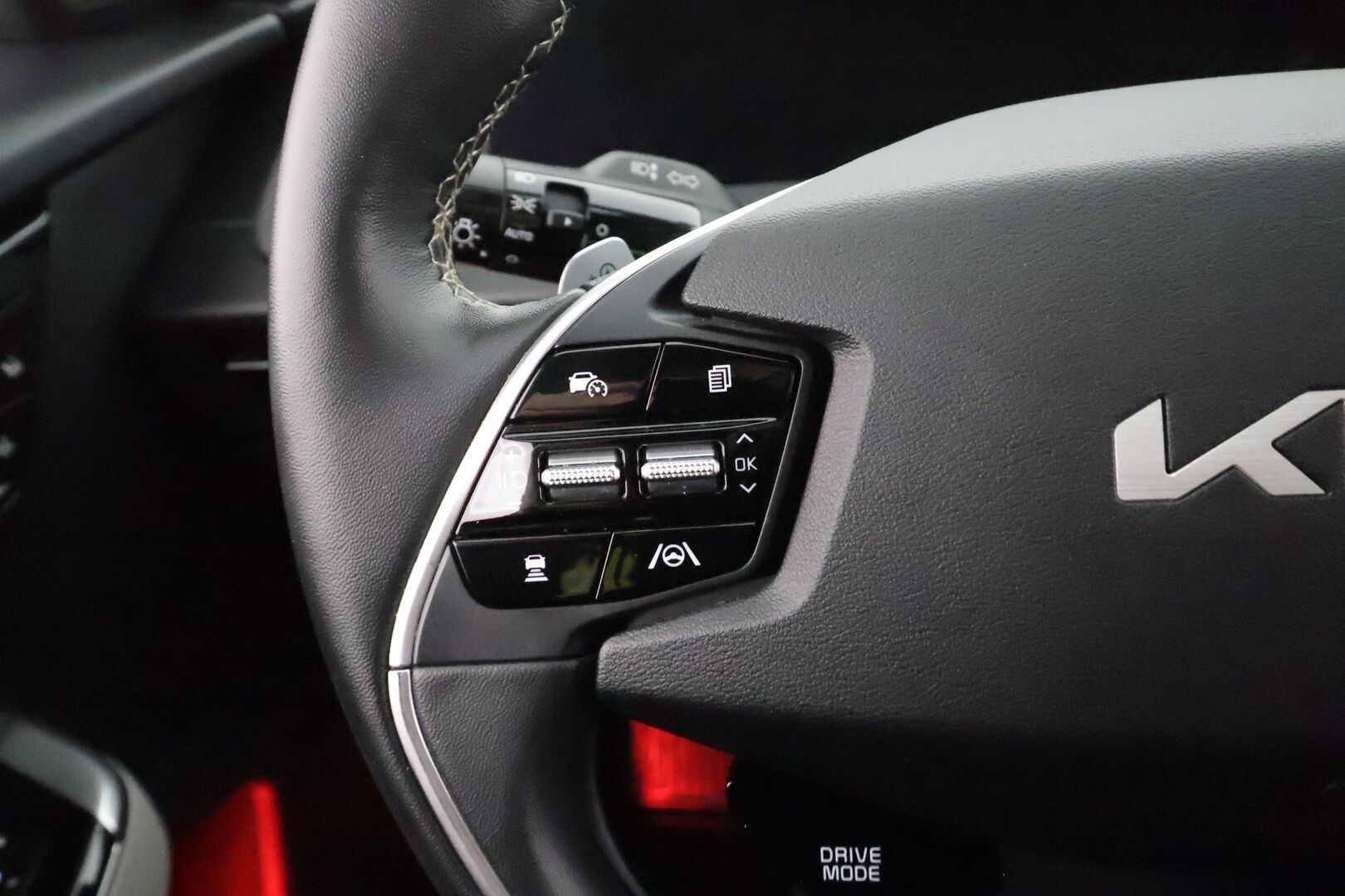 Kia EV6 2022 GT-Line AWD 77 kWh 325 hv * ACC / HUD / ILP / Meridian / P.kamera / Adapt.LED / Muistipenkki / Koukku / Ilmastoidut penkit * - Suomi-auto / Kahdet renkaat aluvanteilla / Merkkihuollettu / Juuri huollettu - HULLUT BLACKWEEK JATKOT - KORKOTARJOUS 2,49%