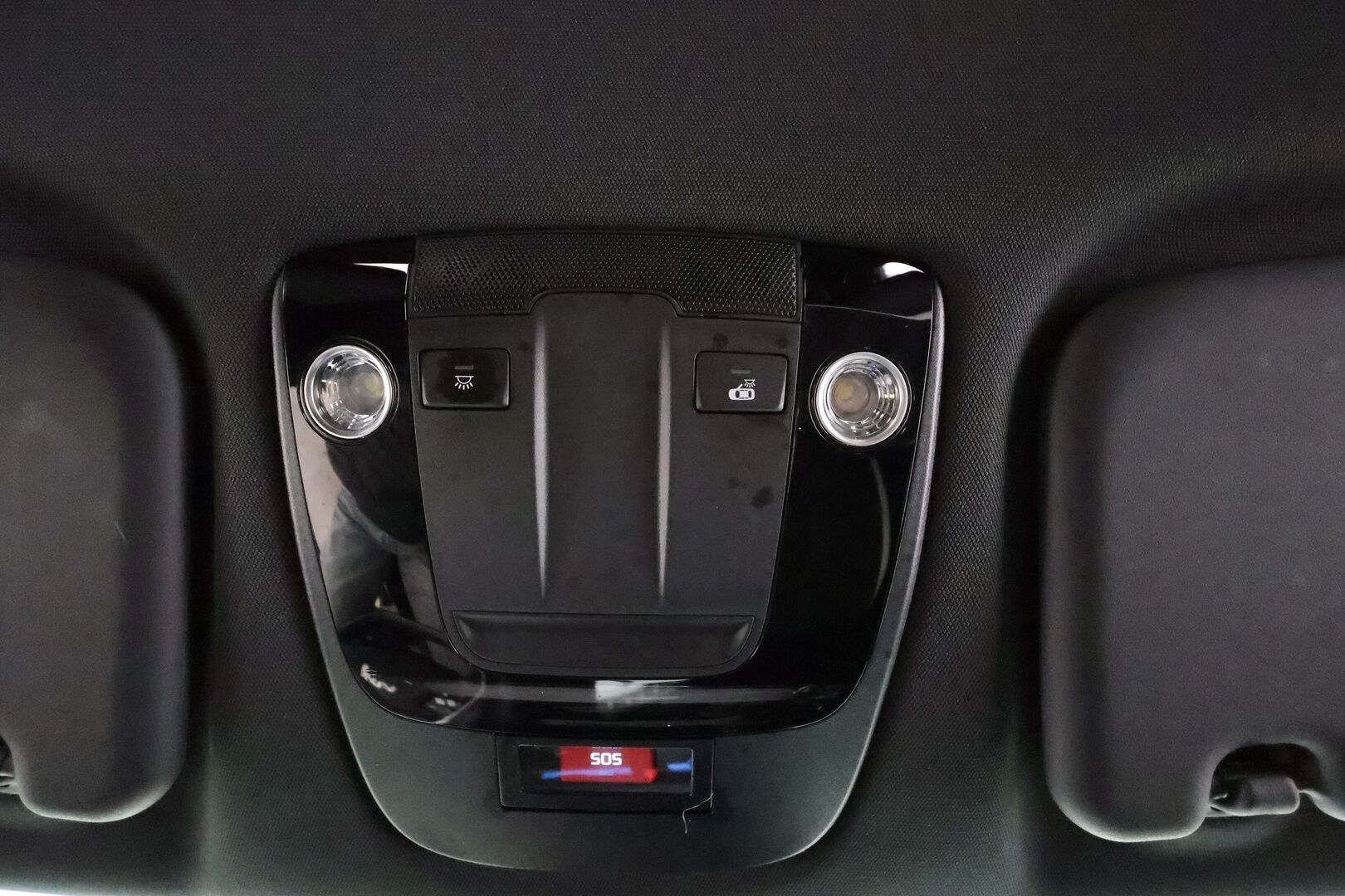 Kia EV6 2022 GT-Line AWD 77 kWh 325 hv * ACC / ILP / Muistipenkki / P.kamera / Koukku / Ilmastoidut penkit / Adapt.LED / Navi * - 1.Om Suomi-auto / Akku kuntotarkastettu / Kahdet renkaat aluvanteilla / Merkkihuollettu