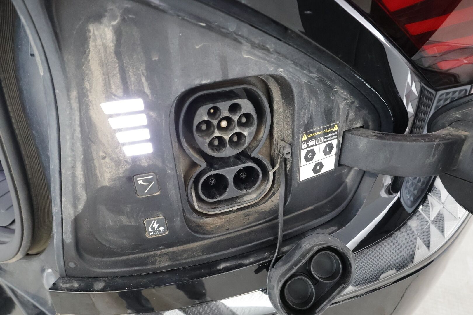 Kia EV6 2022 GT-Line AWD 77 kWh 325 hv * ACC / ILP / Muistipenkki / P.kamera / Koukku / Ilmastoidut penkit / Adapt.LED / Navi * - 1.Om Suomi-auto / Akku kuntotarkastettu / Kahdet renkaat aluvanteilla / Merkkihuollettu