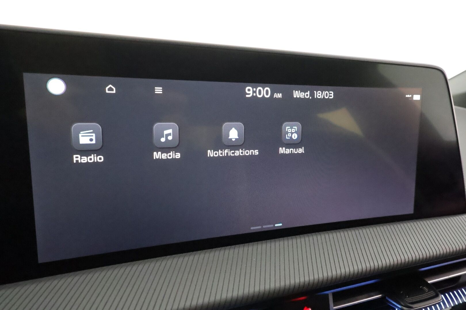 Kia EV6 2022 GT-Line AWD 77 kWh 325 hv * ACC / ILP / Muistipenkki / P.kamera / Koukku / Ilmastoidut penkit / Adapt.LED / Navi * - 1.Om Suomi-auto / Akku kuntotarkastettu / Kahdet renkaat aluvanteilla / Merkkihuollettu