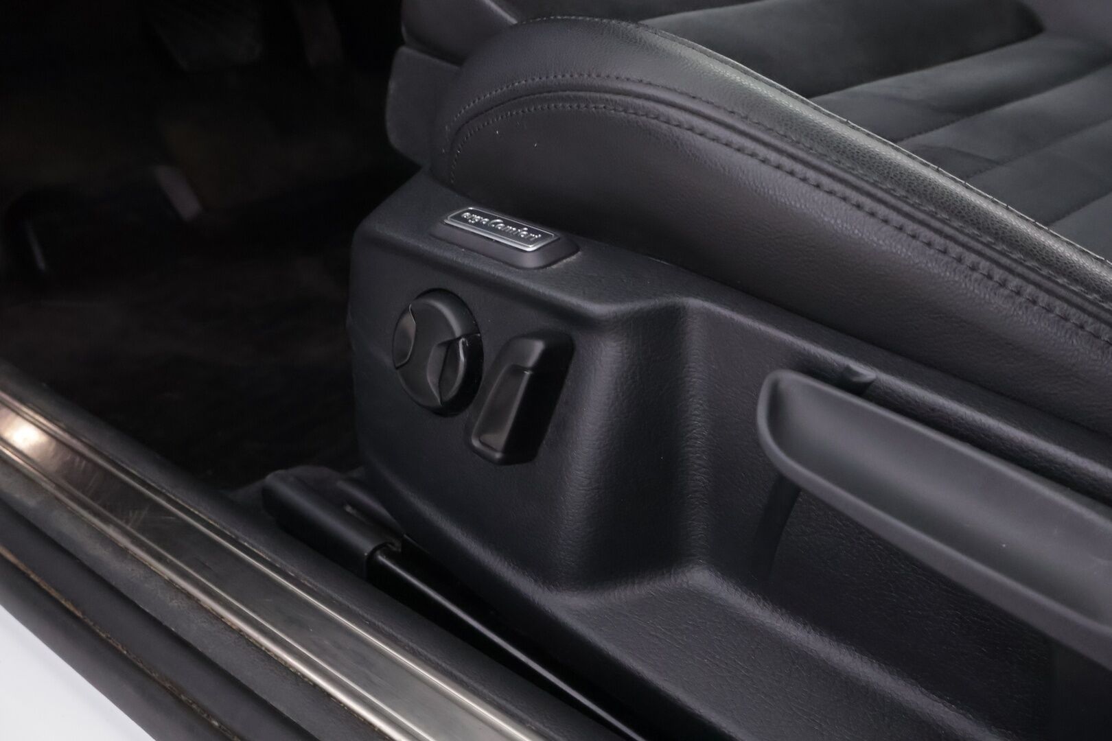 VOLKSWAGEN PASSAT 2018 Variant GTE Plug-In Hybrid 160 kW (218 hv) DSG-automaatti - Facelift | Vetokoukku | Adapt.Vakkari | Peruutuskamera | LED | Apple&Android | Nahka-Alcantara ergoComfort | Lisälämmitin | Juuri tullut Tampereelle!