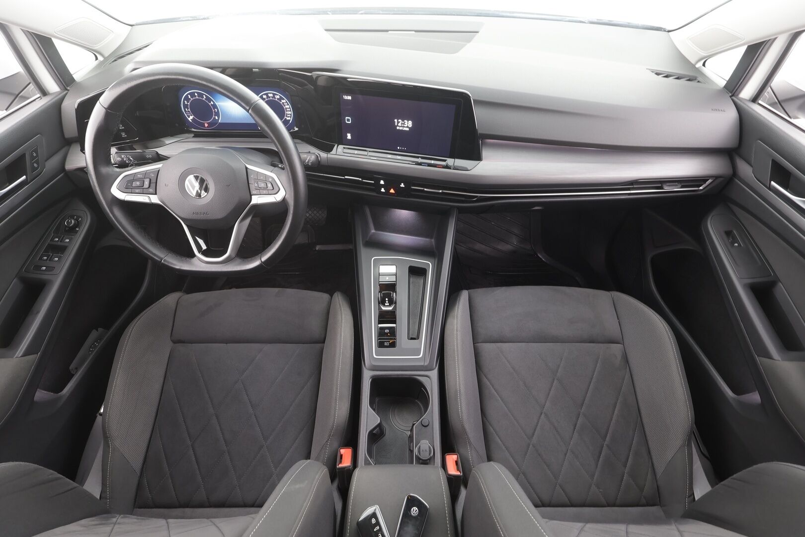 Volkswagen Golf 2022 Variant Style Business 1,5 eTSI 96 kW (MHEV) DSG-automaatti - | ACC | Pa-Lisälämmitin | Koukku | IQ-light LED | Muistipenkki | P.Kamera | Ratinlämmitys | 1.Om Suomi-auto | Kahdet Renkaat | Merkkihuollettu |