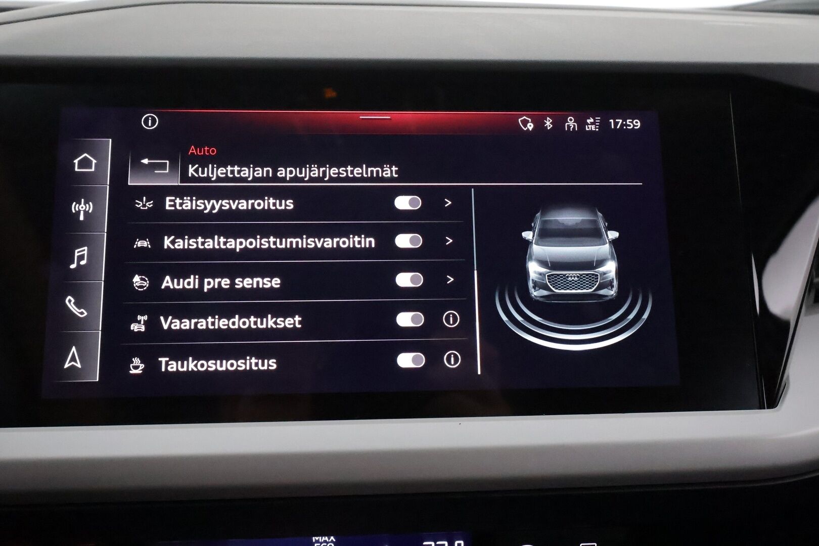 Audi Q4 e-tron 2022 40 Sportback ** Lämpöpumppu / Adapt.Vakkari / LED-valot / P.Kamera / Navi / Kaistavahti ** - Suomi-auto / Akku kuntotarkastettu / Kahdet Renkaat - HULLU BLACKWEEK KORKOTARJOUS 2,49%