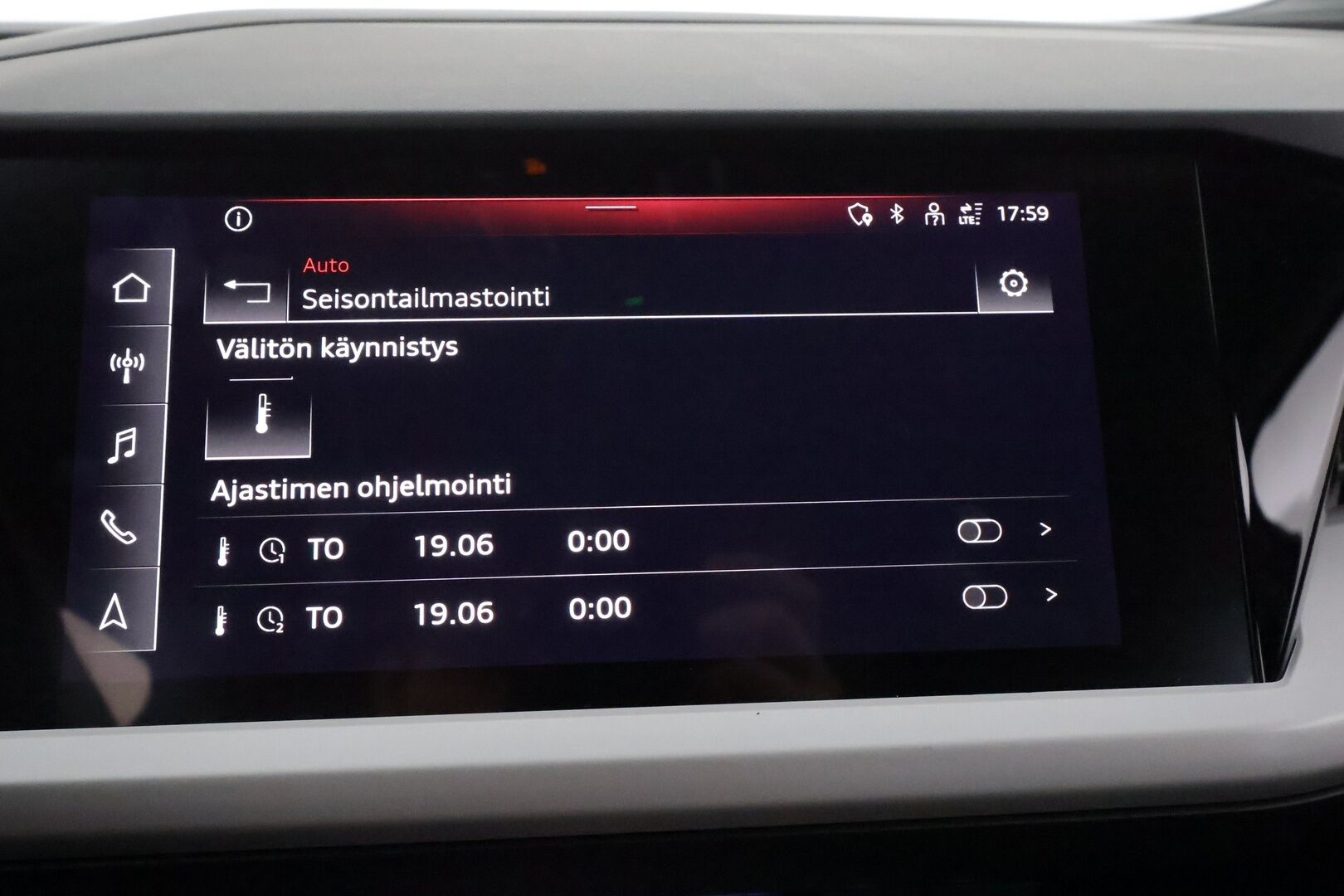 Audi Q4 e-tron 2022 40 e-tron Sportback ** Lämpöpumppu / Adapt.Vakkari / LED-valot / P.Kamera / Navi / Kaistavahti ** - SoH 96,1% / 1-om Suomi-auto / Akku kuntotarkastettu / 2x Latauskaapelit / Kahdet Renkaat