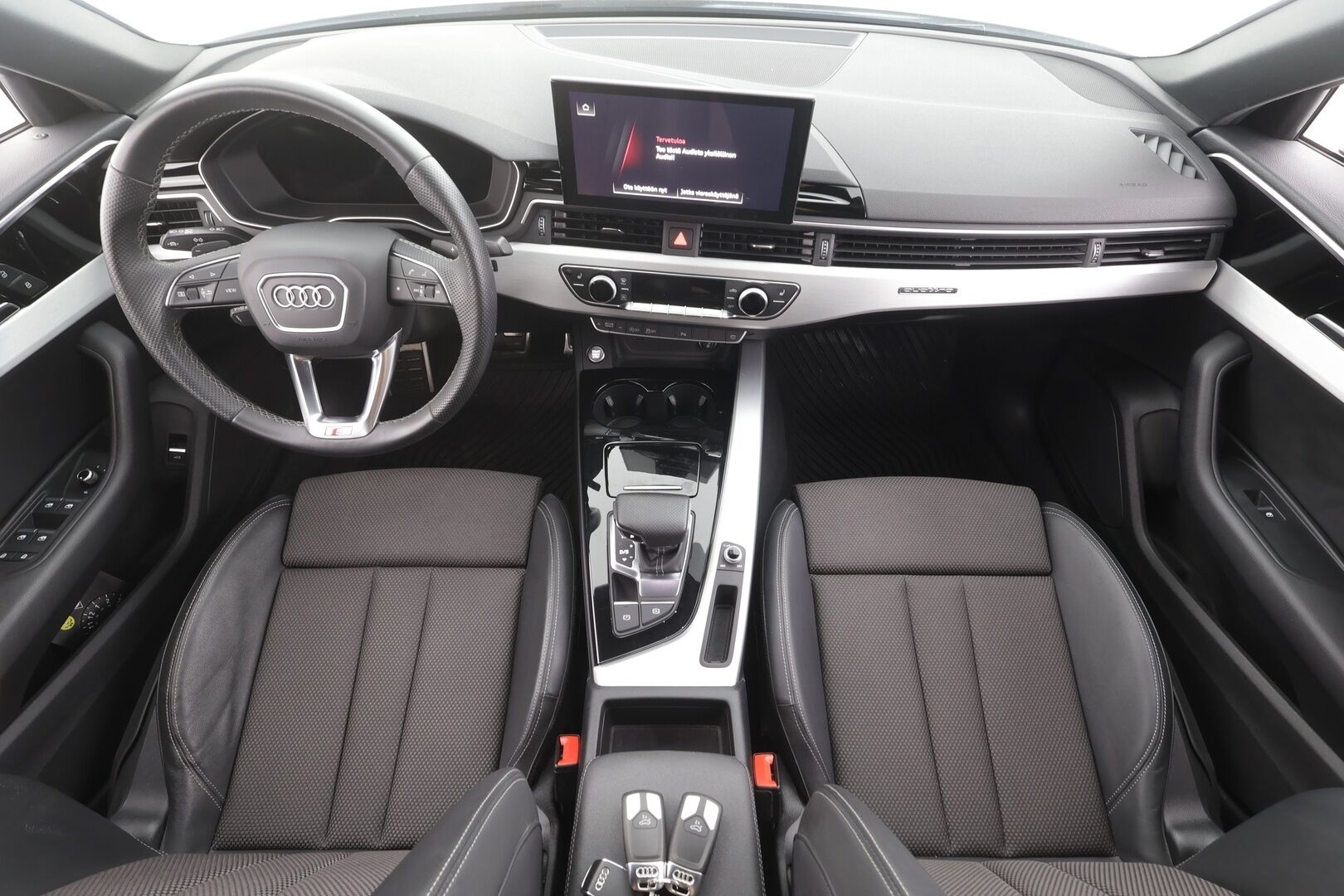 Audi A4 2022 Sedan Business S line 40 TFSI 150 kW MHEV quattro S tronic - | Webasto | Koukku | Matrix-LED | P.Kamera | Sporttipenkit | Kaistavahti | Digimittaristo | Vakkari | 1-om Suomi-auto | Merkkihuollot | Kahdet renkaat |