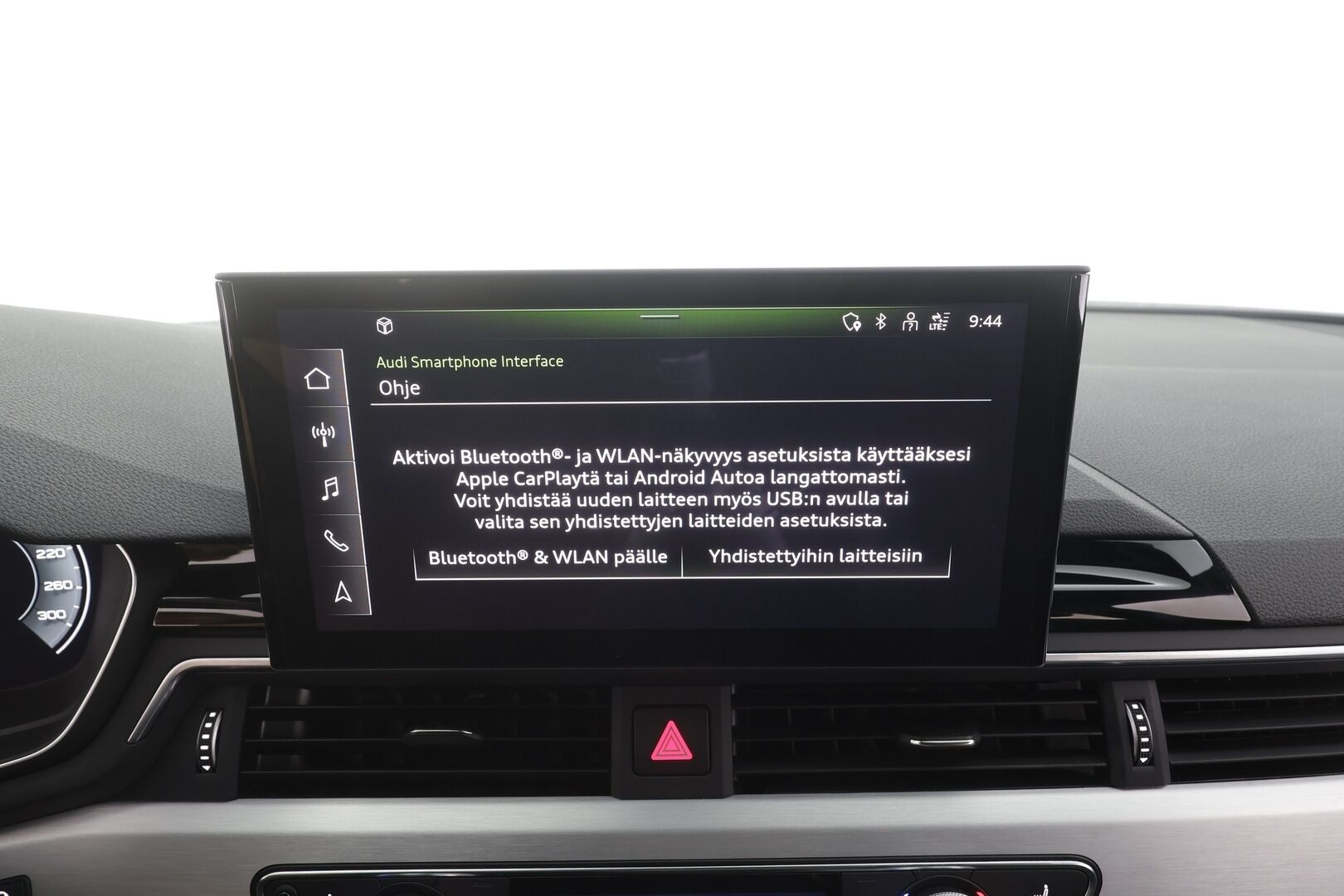 Audi A4 2022 Sedan Business S line 40 TFSI 150 kW MHEV quattro S tronic - | Webasto | Koukku | Matrix-LED | P.Kamera | Sporttipenkit | Kaistavahti | Digimittaristo | Vakkari | 1-om Suomi-auto | Merkkihuollot | Kahdet renkaat |