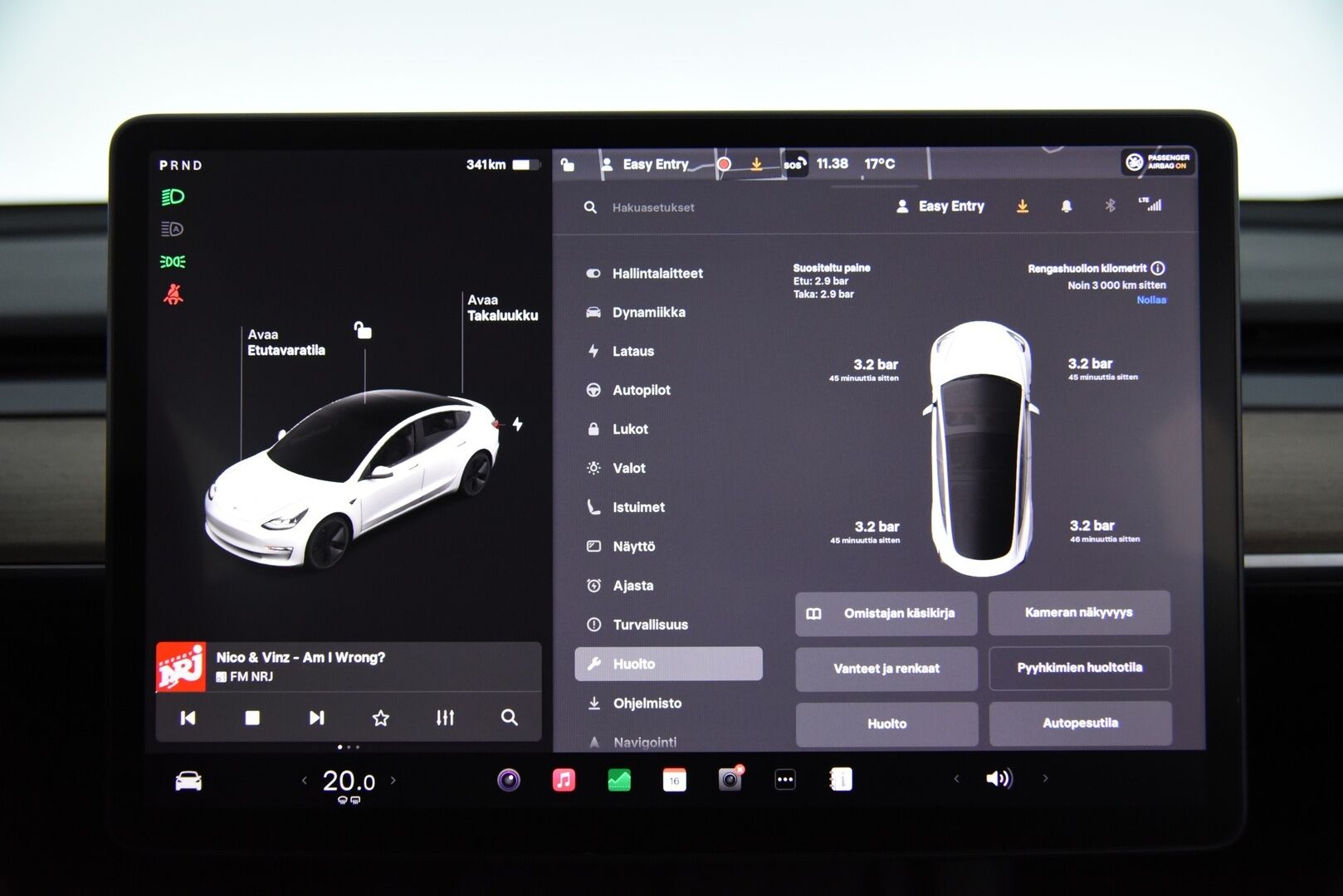 Tesla Model 3 2021 Long Range AWD Refresh / Lämpöpumppu / Matrix-LED / P-Kamera / 2x Renkaat ja Vanteet - Akku kuntotarkistettu! / Lasikatto / Premium Audio / Autopilot / Musta Nahkasisusta