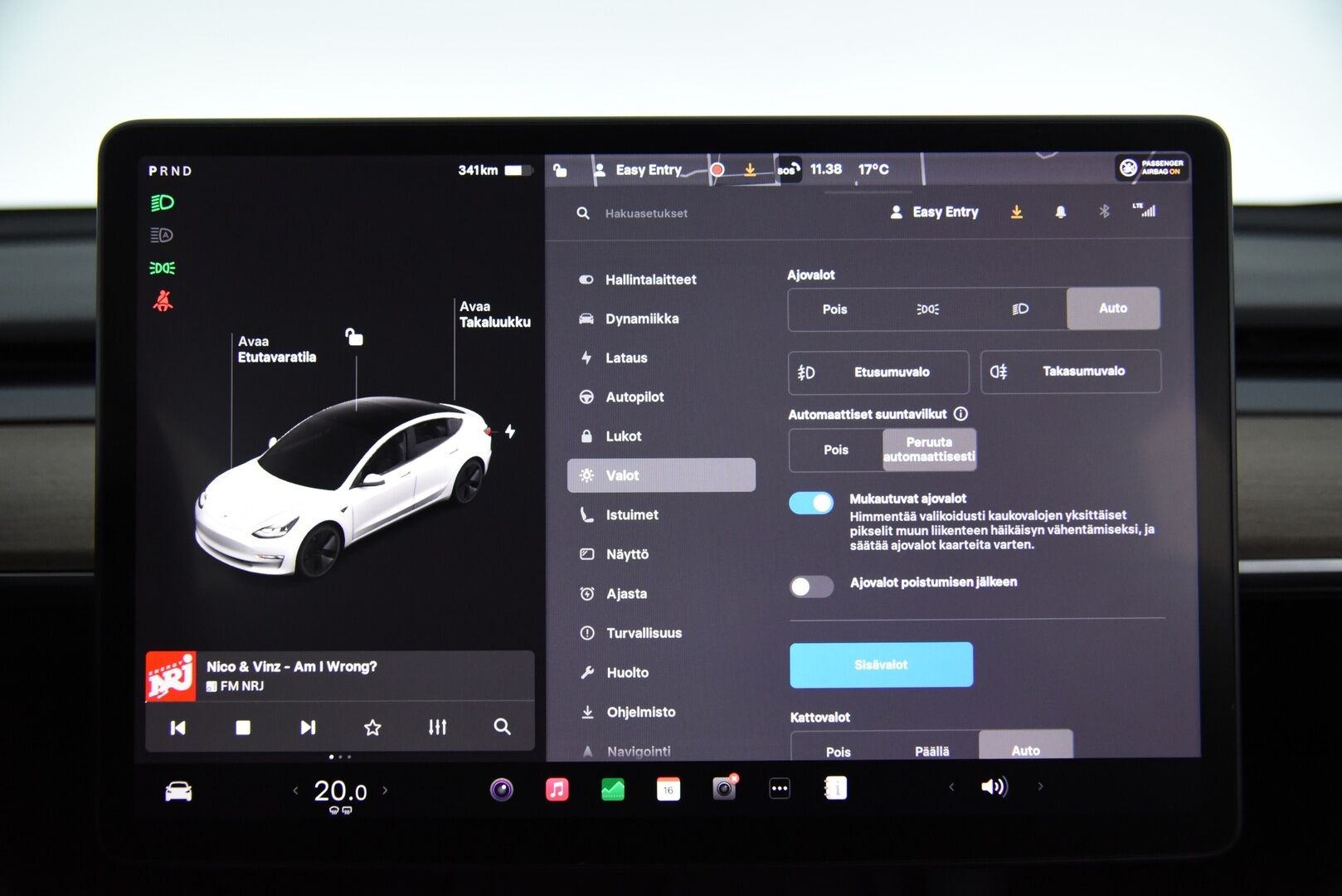 Tesla Model 3 2021 Long Range AWD Refresh / Lämpöpumppu / Matrix-LED / P-Kamera / 2x Renkaat ja Vanteet - Akku kuntotarkistettu! / Lasikatto / Premium Audio / Autopilot / Musta Nahkasisusta