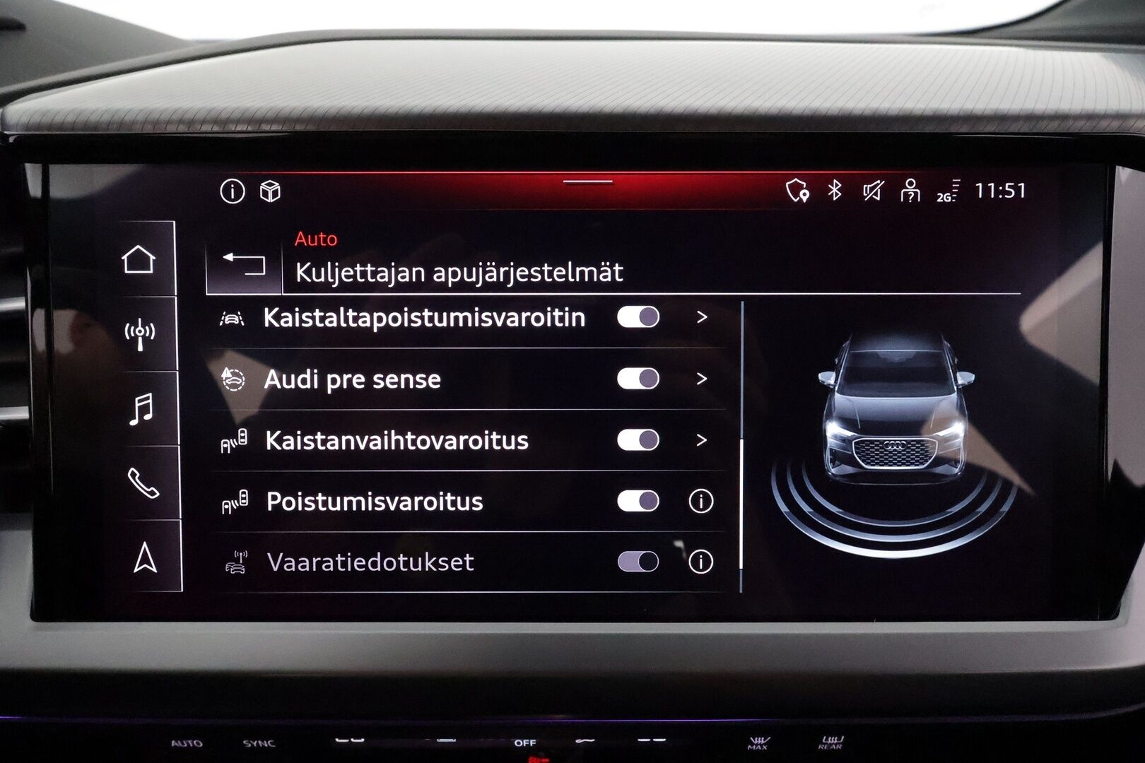 Audi Q4 e-tron 2022 40 Sportback **HUD / Lämpöpumppu / Adapt.Vakkari / LED-valot / P.kamera Sporttipenkki Muistilla / Navi / Keyless** - 3,99 % KORKOTARJOUS TÄHÄN AUTOON - 1-om Suomi-auto / 2x Latauskaapelit / Kahdet Renkaat / Merkkihuollettu!