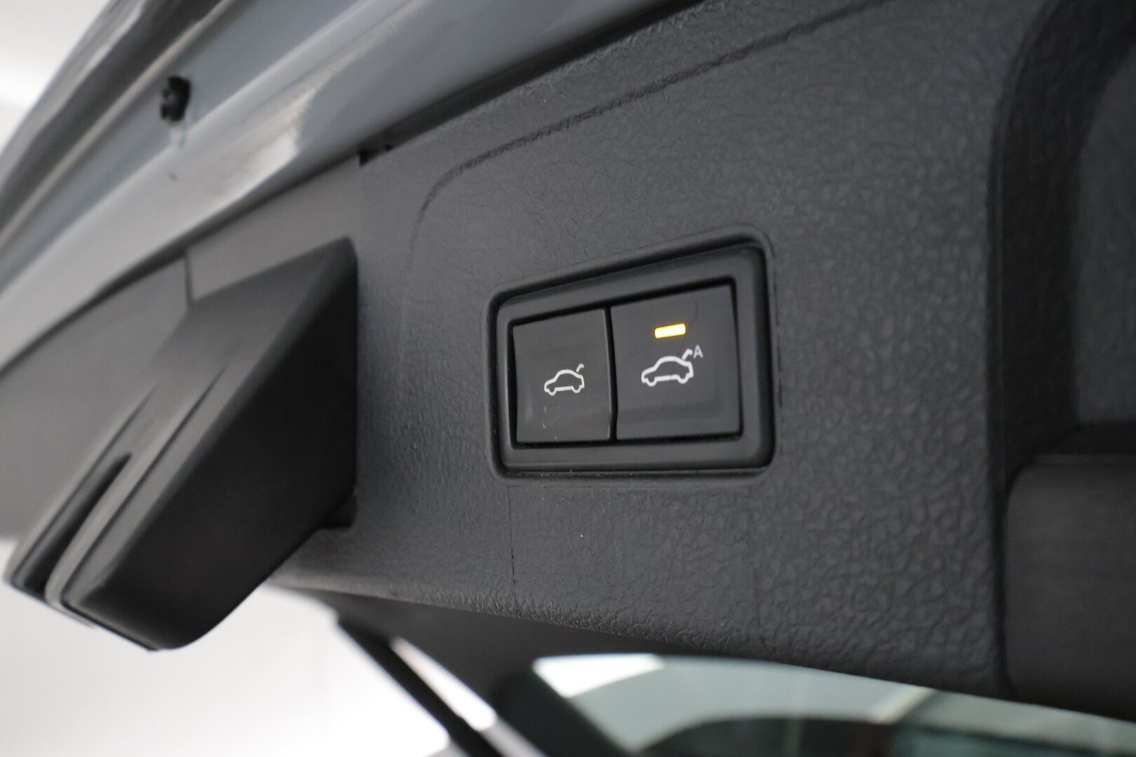 Volkswagen Passat 2022 Variant R-Line 2,0 TDI EVO SCR 110 kW DSG *ALV / Webasto / ACC / Koukku / P.Kamera / Matrix-LED / Kaistavahti* - 2.Om Suomi-auto / Näyttävä yksilö / 2x renkaat