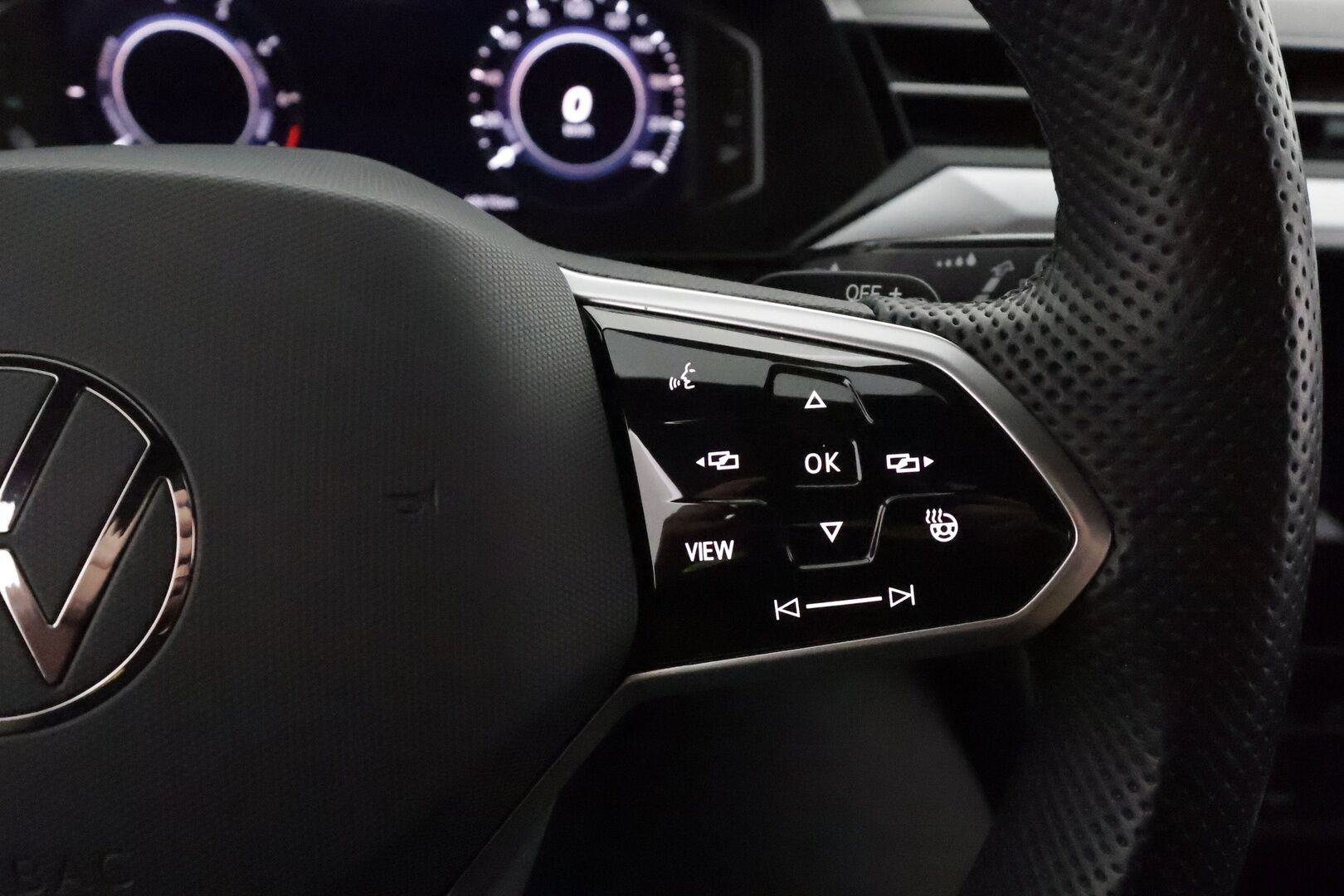 Volkswagen Arteon 2022 Shooting Brake R-Line Business eHybrid 160 kW DSG **HUD / Webasto / Koukku /  ACC / P.kamera / Adapt.LED / Navi** - Suomi-auto / 2x Latauskaapelit / Kahdet Renkaat / Merkkihuollettu!