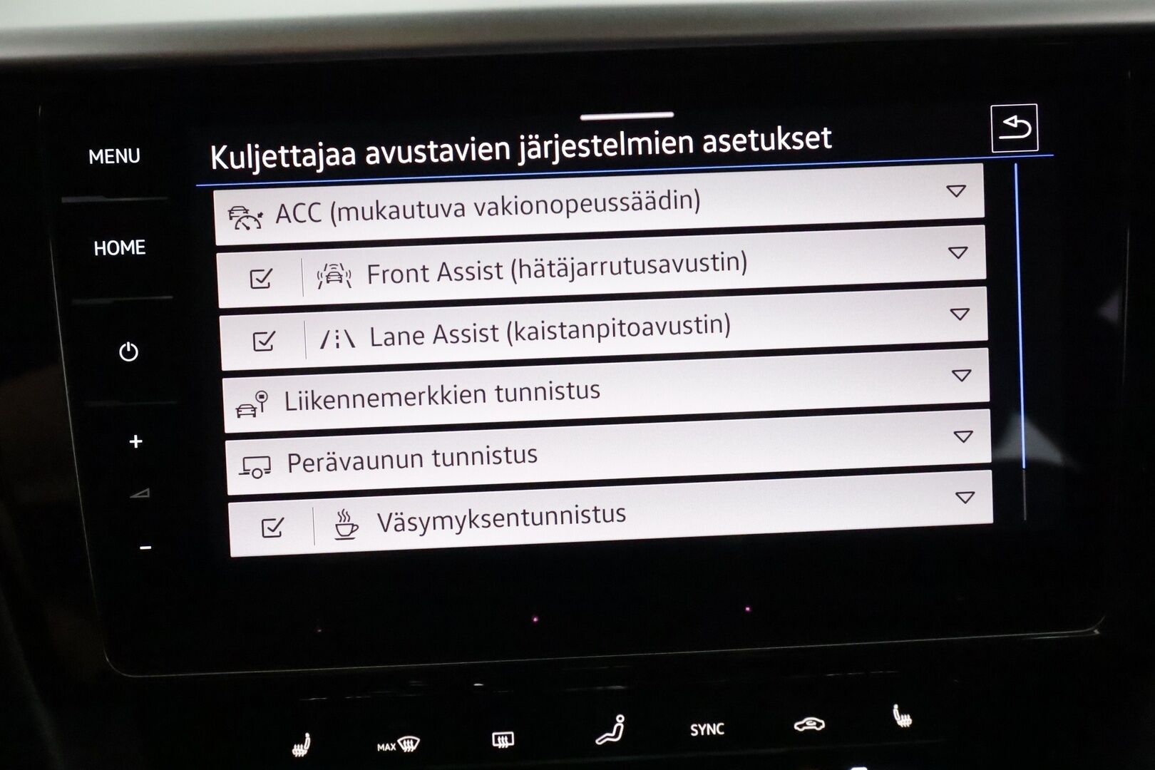 Volkswagen Arteon 2022 Shooting Brake R-Line Business eHybrid 160 kW DSG **HUD / Webasto / Koukku /  ACC / P.kamera / Adapt.LED / Navi** - Suomi-auto / 2x Latauskaapelit / Kahdet Renkaat / Merkkihuollettu!