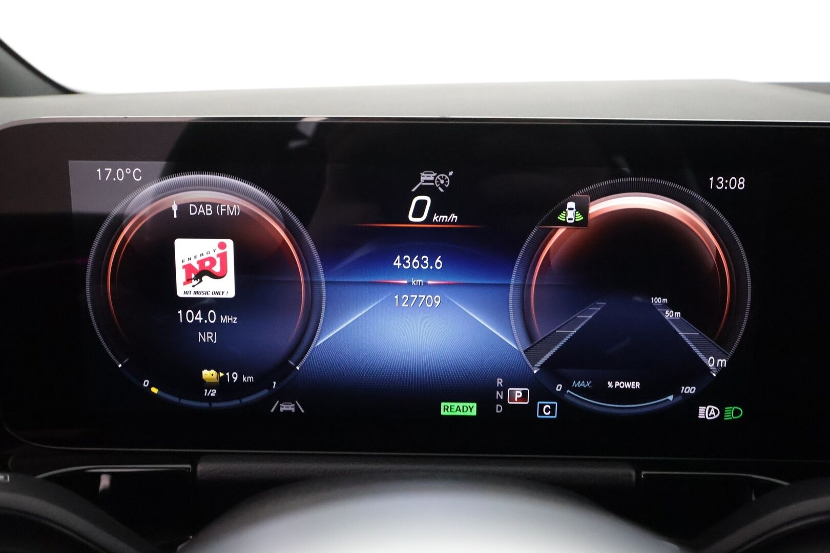 Mercedes-Benz EQA 2021 250 AMG - | Distronic+ | ILP | Koukku | Nahka-alcantara | Sporttipenkit | Widescreen | Ambient light | Nahka-alcantara | P.kamera | LED | BSM |