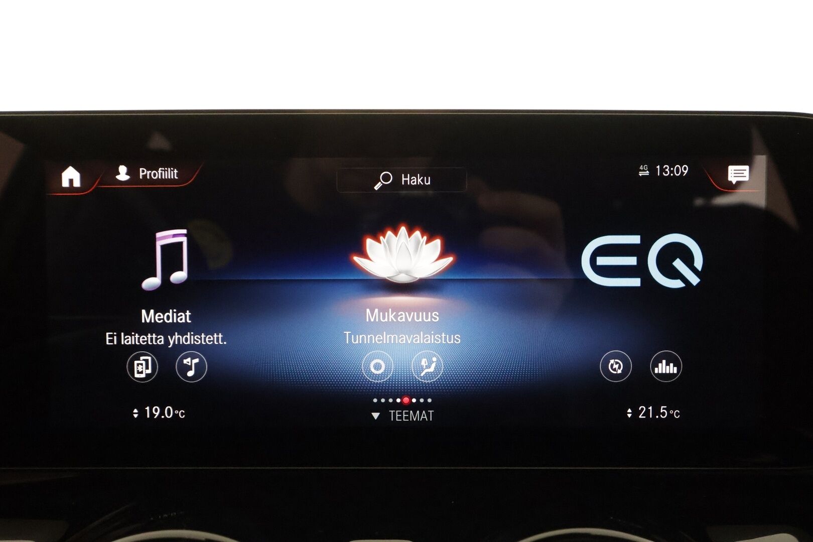 Mercedes-Benz EQA 2021 250 AMG - | Distronic+ | ILP | Koukku | Nahka-alcantara | Sporttipenkit | Widescreen | Ambient light | Nahka-alcantara | P.kamera | LED | BSM |