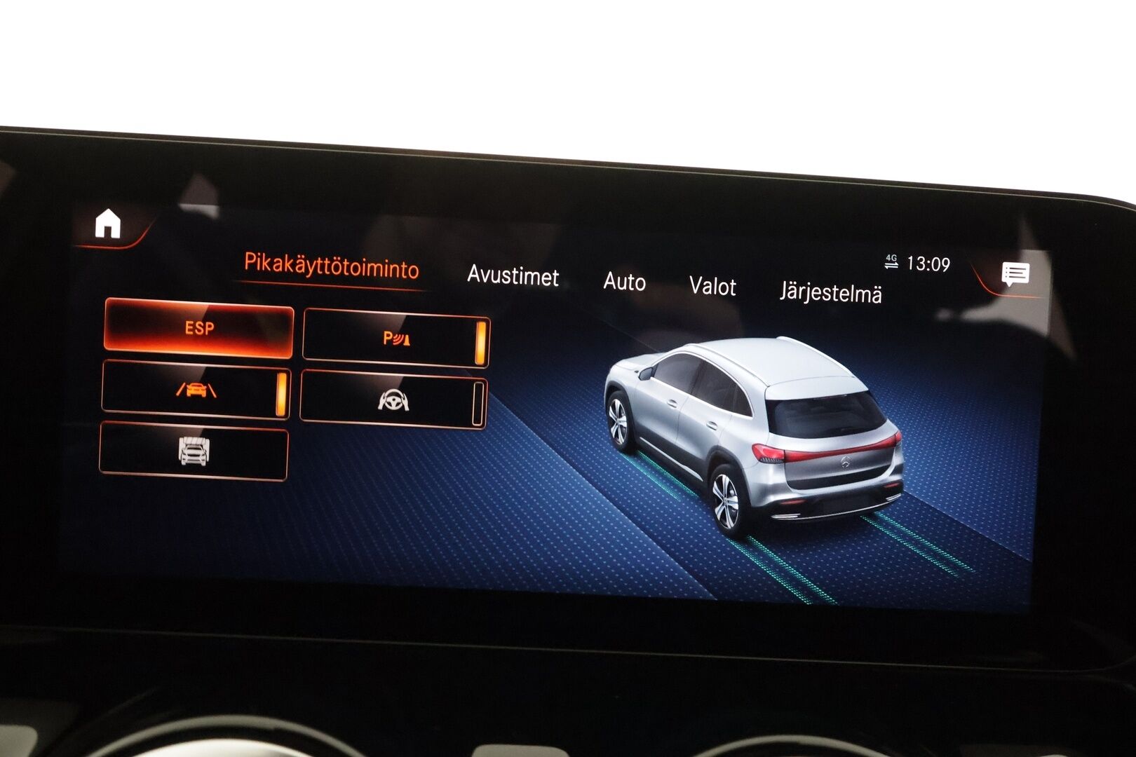 Mercedes-Benz EQA 2021 250 AMG - | Distronic+ | ILP | Koukku | Nahka-alcantara | Sporttipenkit | Widescreen | Ambient light | Nahka-alcantara | P.kamera | LED | BSM |