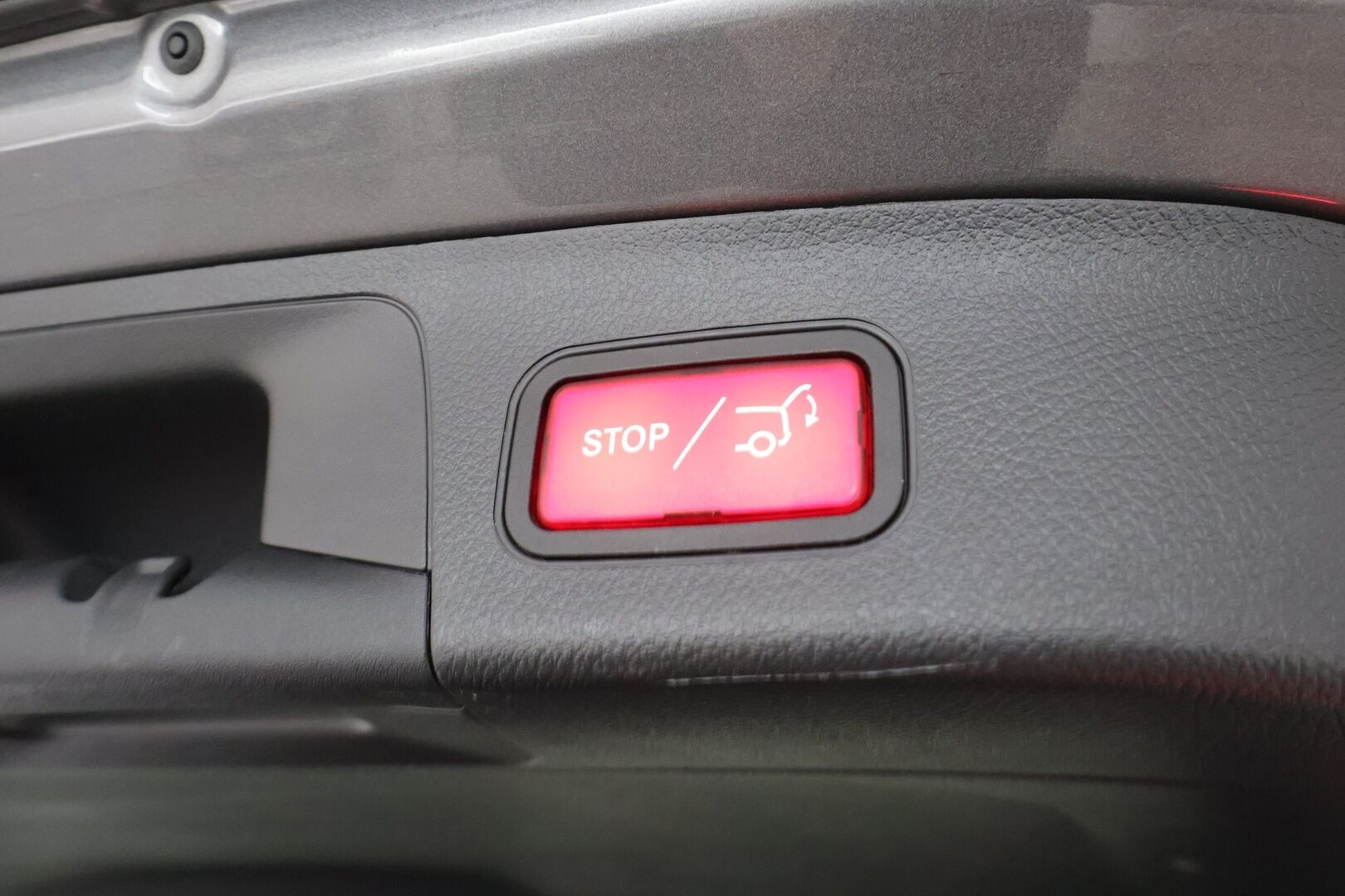Mercedes-Benz EQA 2021 250 AMG - | Distronic+ | ILP | Koukku | Nahka-alcantara | Sporttipenkit | Widescreen | Ambient light | Nahka-alcantara | P.kamera | LED | BSM |