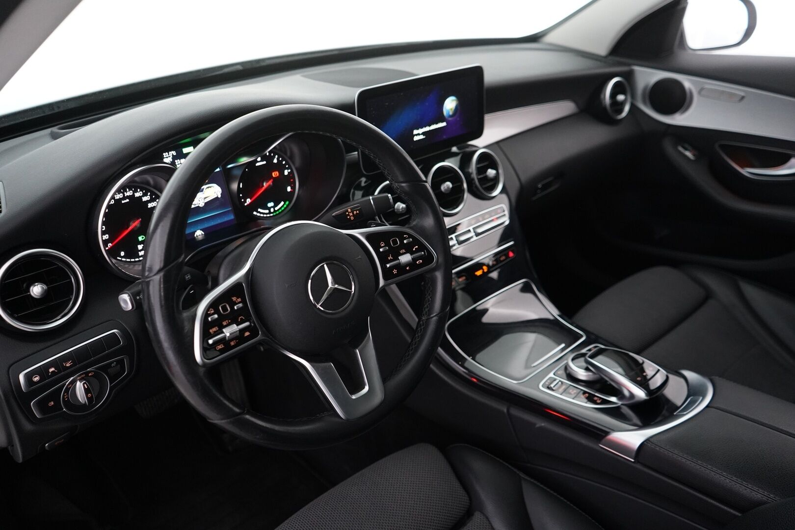 MERCEDES-BENZ C 2020 300de Avantgarde *ACC / HUD / Navi / Kamera / Koukku / Tutkat * - Kahdet Mersun vanteet / Juuri huollettu 9.25 / Säännöllinen huoltohistoria 