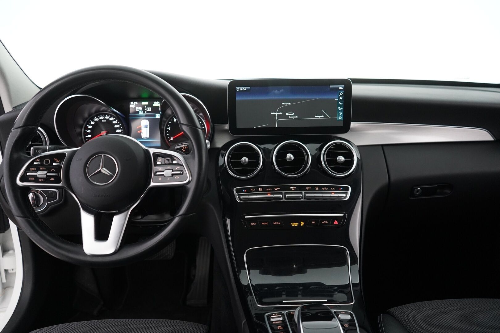 MERCEDES-BENZ C 2020 300de Avantgarde *ACC / HUD / Navi / Kamera / Koukku / Tutkat * - Kahdet Mersun vanteet / Juuri huollettu 9.25 / Säännöllinen huoltohistoria 