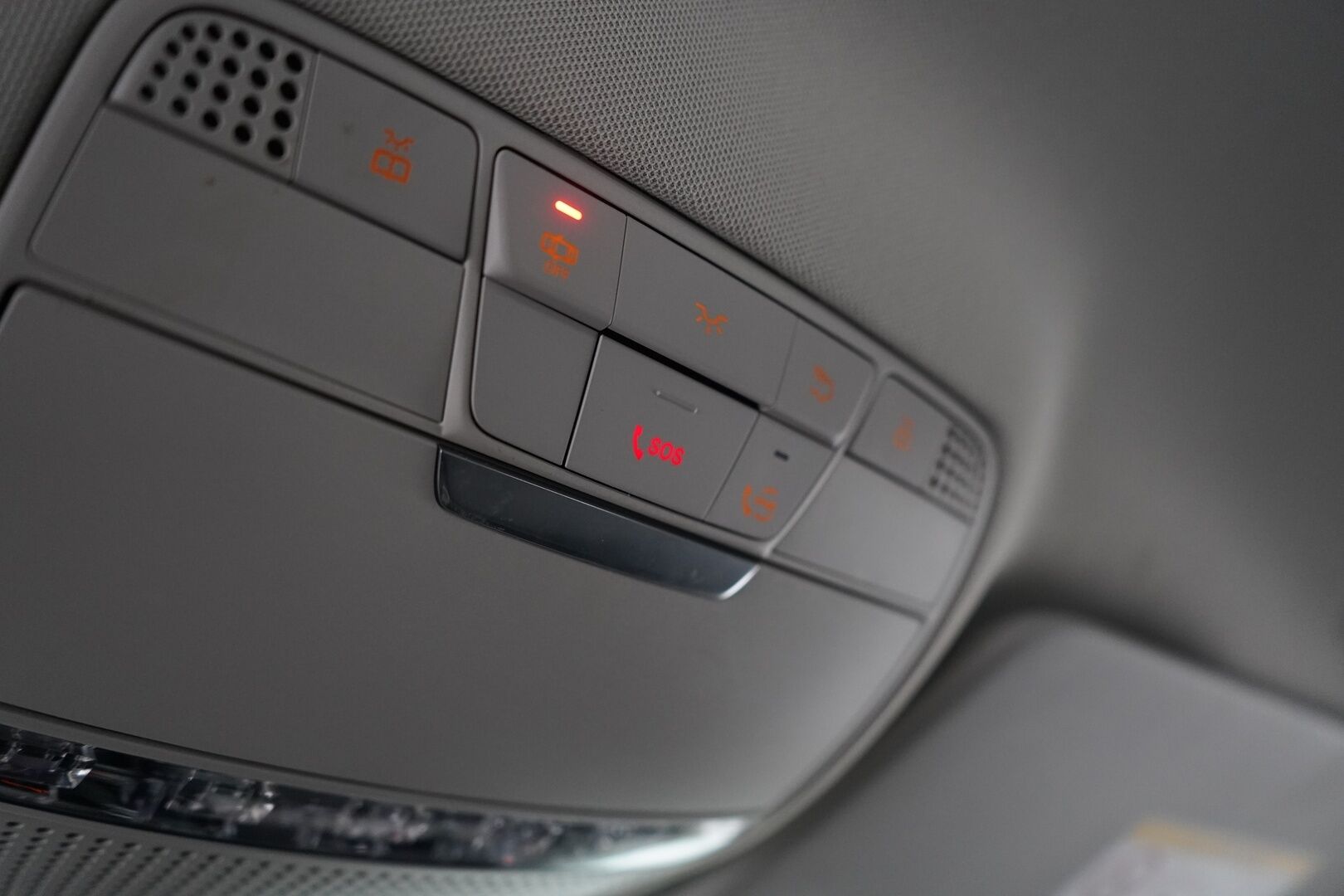 MERCEDES-BENZ C 2020 300de Avantgarde *ACC / HUD / Navi / Kamera / Koukku / Tutkat * - Kahdet Mersun vanteet / Juuri huollettu 9.25 / Säännöllinen huoltohistoria 