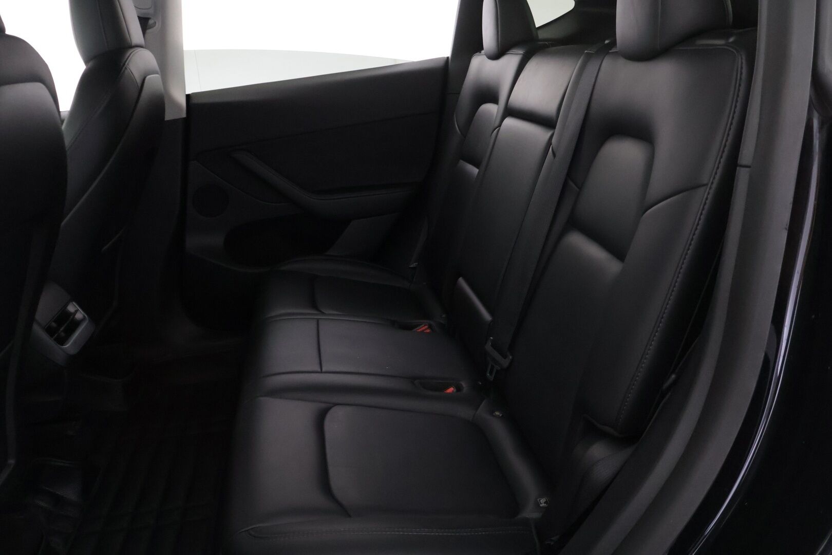 Tesla Model Y 2021 Long Range - Akku kuntotarkastettu | ILP | ACC | Lasikatto | Matrix-LED | P.Kamera | Muistipenkki | Premium Audio | Navi | Keyless