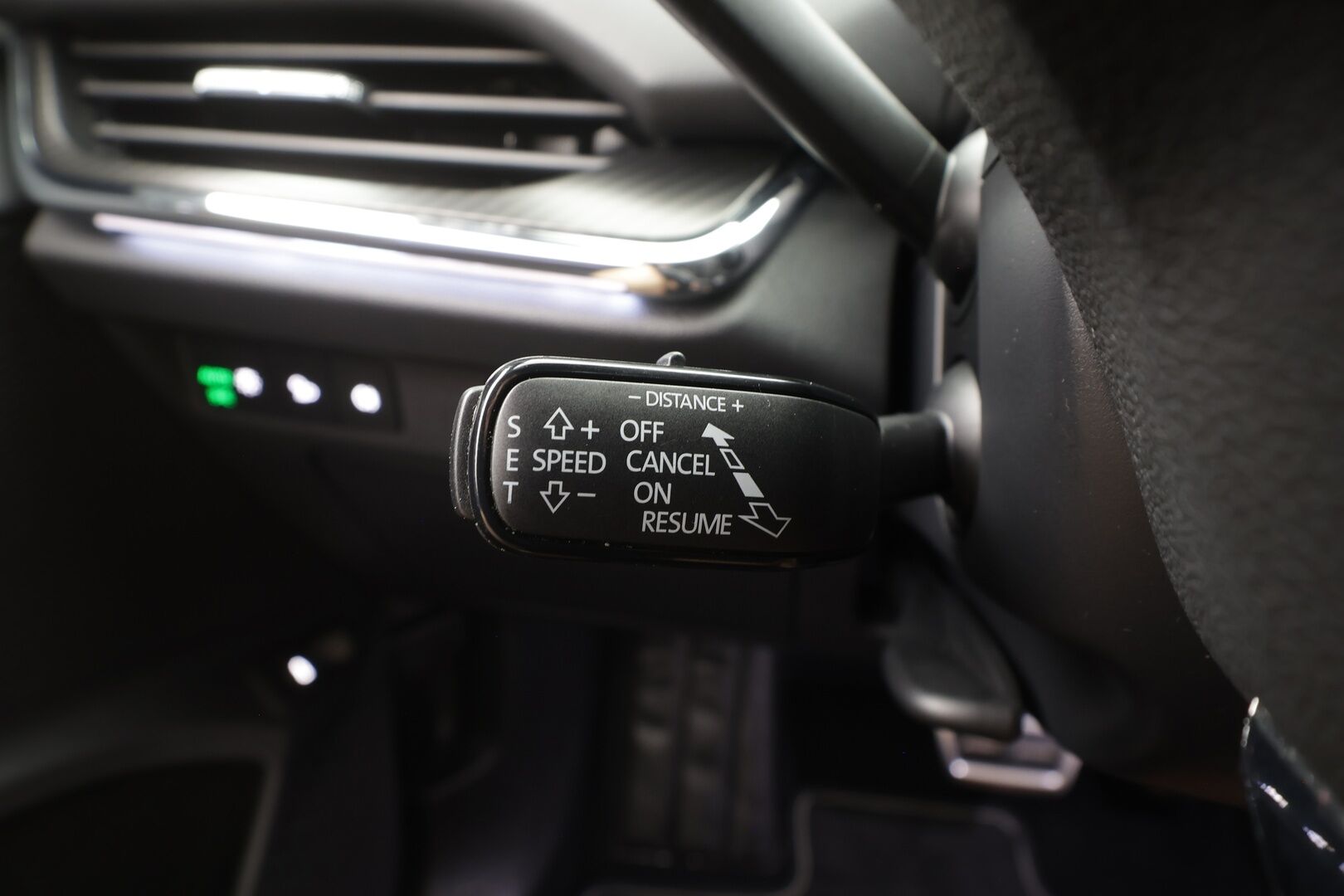 Skoda Enyaq 2022 80x 4x4 SportLine iV - | ACC | ILP | Skoda crystal Light Matrix LED | Muistipenkki | Puolinahat | P.Kamera | Ratinlämmitys | Apple&Android | 1.Om suomi-auto | Kahdet Renkaat | Merkkihuollettu |