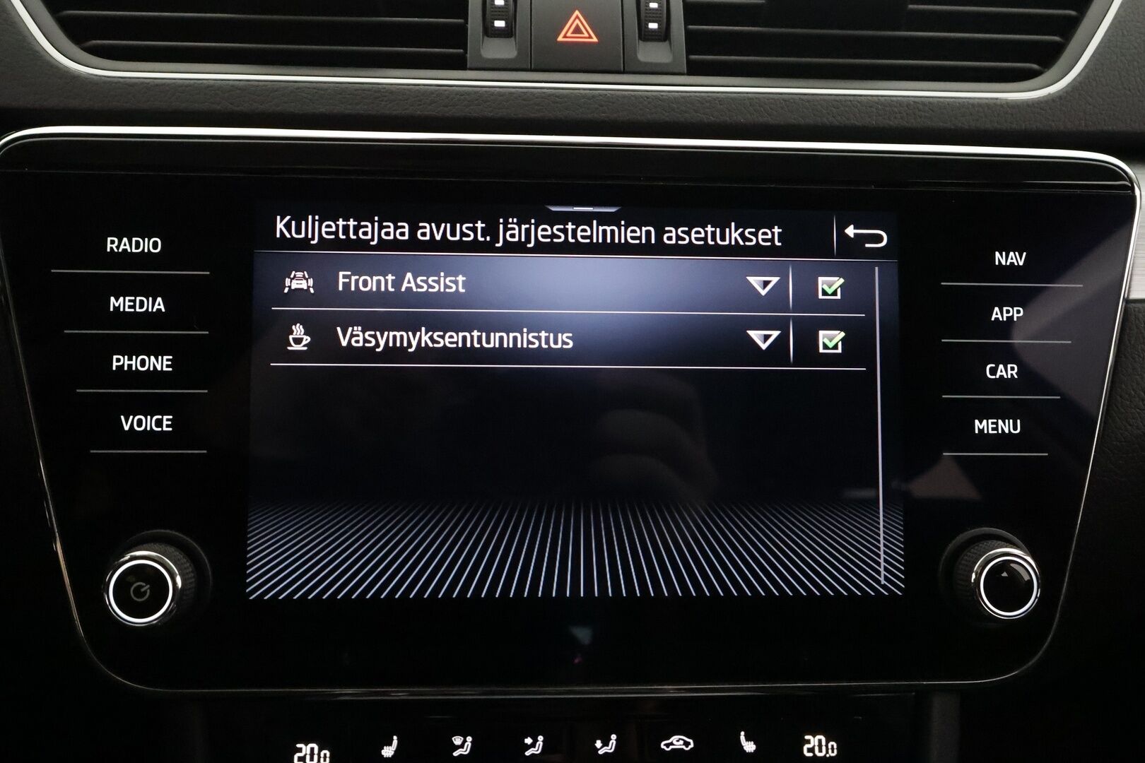 Skoda Superb 2022 Combi 1.5 TSI ACT Ambition - | Webasto | Koukku | P.Tutkat | LED | Navi | Keyless | Digimittaristo | Ratinlämmitys | Facelift | Apple&Android | 1-om Suomi-auto | Kahdet renkaat | Merkkihuollot |