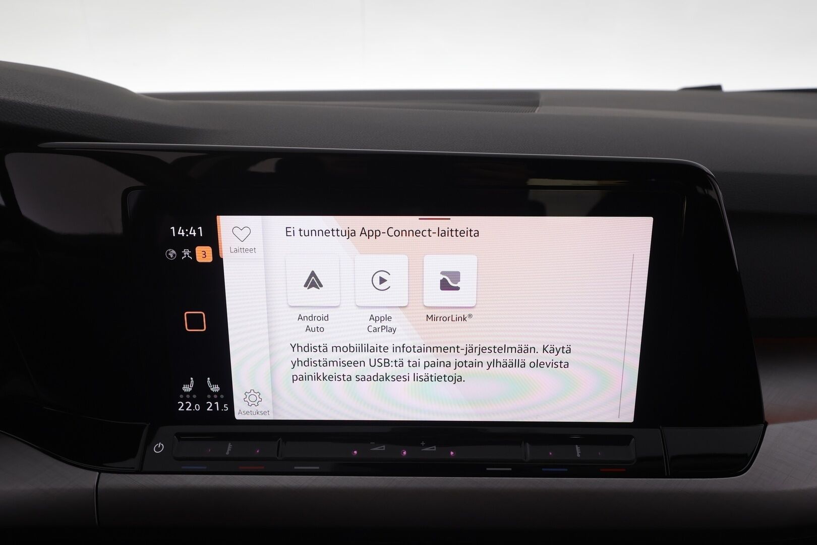 Volkswagen Golf 2022 1,0 eTSI 81 kW (MHEV) DSG-automaatti - | ACC | Webasto | Digimittaristo | Ambient | Lane assist | LED | Keyless | P.tutkat | Lämm. ratti | Merkkihuollot | 1-om suomiauto | 