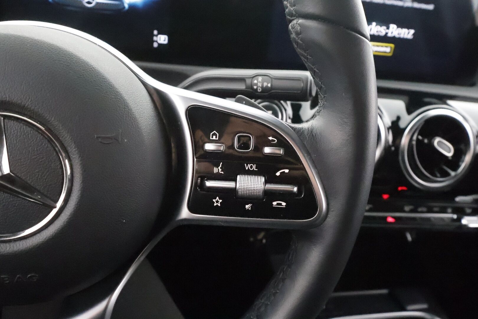Mercedes-Benz A 2022 200 d 4MATIC A sedan Business - |1.Om Suomi-auto | Vakkari | P.kamera | Multibeam | Webasto | Puolinahat | Merkkihuollettu |