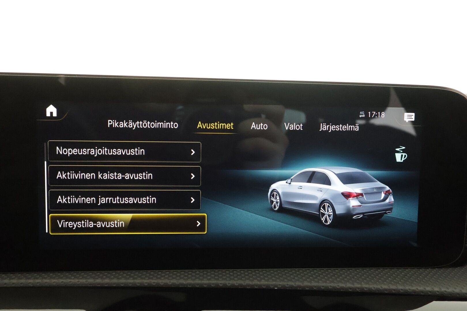 Mercedes-Benz A 2022 200 d 4MATIC A sedan Business * Vakkari / P.kamera / Multibeam / Webasto / Puolinahat * - 1.Om Suomi-auto / Kahdet renkaat aluvanteilla / Merkkihuollettu