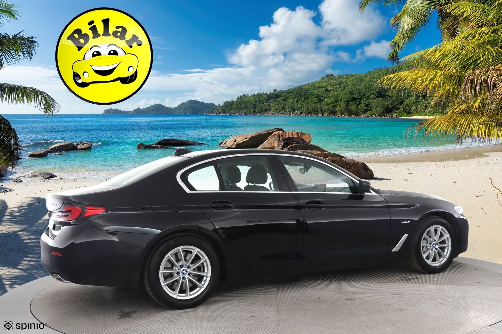 BMW 545 2022 G30 Sedan 545e xDrive A Charged Edition *Kattoluukku / Hifit / Nahkasisusta / P-kamera / Alv! - Vähän ajettu / Suomiauto / Kahdet vanteet / Merkkihuoltohistoria / Alv-vähennyskelpoinen!
