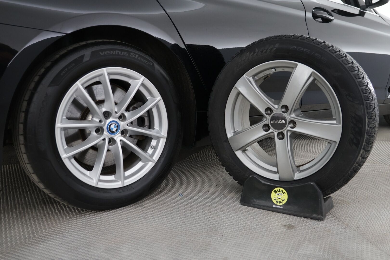 BMW 545 2022 G30 Sedan 545e xDrive A Charged Edition *Kattoluukku / Hifit / Nahkasisusta / P-kamera / Alv! - Vähän ajettu / Suomiauto / Kahdet vanteet / Merkkihuoltohistoria / Alv-vähennyskelpoinen!