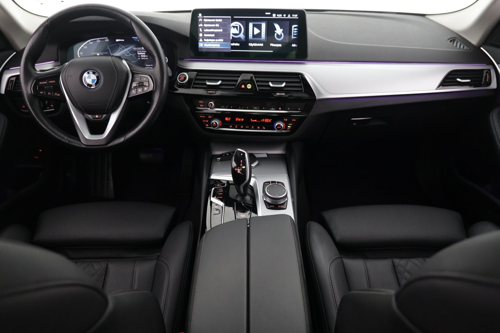 BMW 545 2022 G30 Sedan 545e xDrive A Charged Edition *Kattoluukku / Hifit / Nahkasisusta / P-kamera / Alv! - Vähän ajettu / Suomiauto / Kahdet vanteet / Merkkihuoltohistoria / Alv-vähennyskelpoinen!