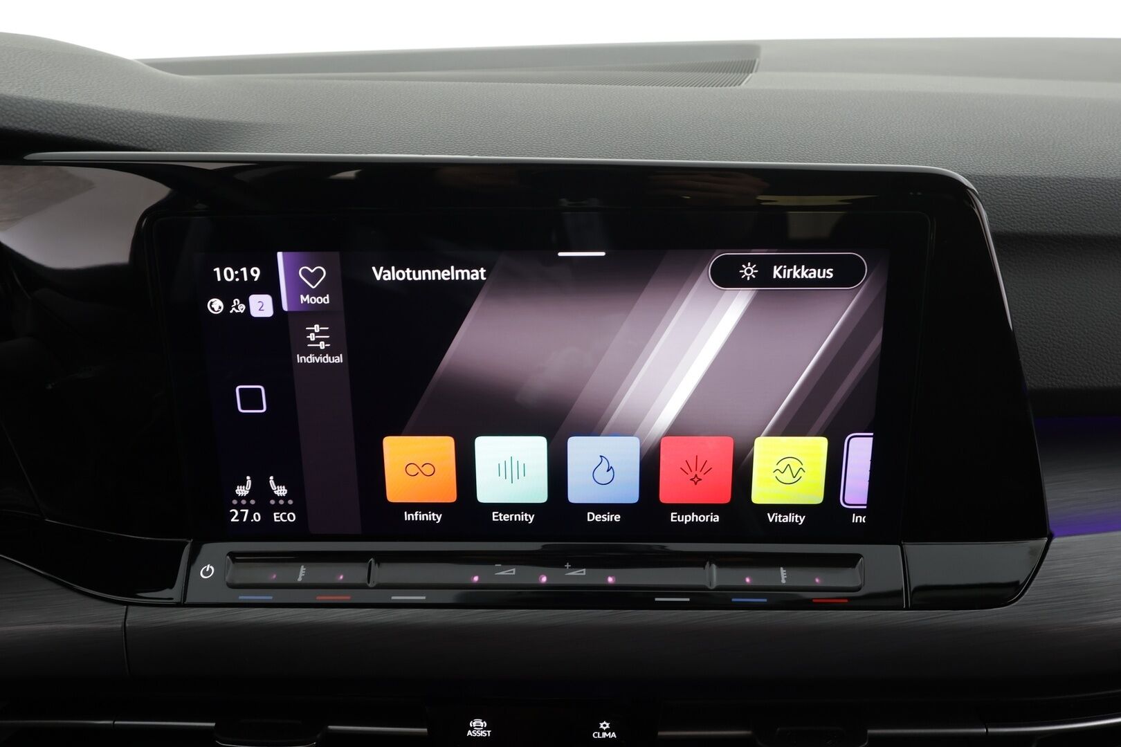 Volkswagen Golf 2021 Style eHybrid 150 kW (PHEV) DSG * ACC / P.kamera / IQ.Light / Muistipenkki / Navi / Webasto / Koukku / KeylessGo * - Akku kuntotarkastettu / Hieronta / Kahdet renkaat aluvanteilla / Hyvät varusteet